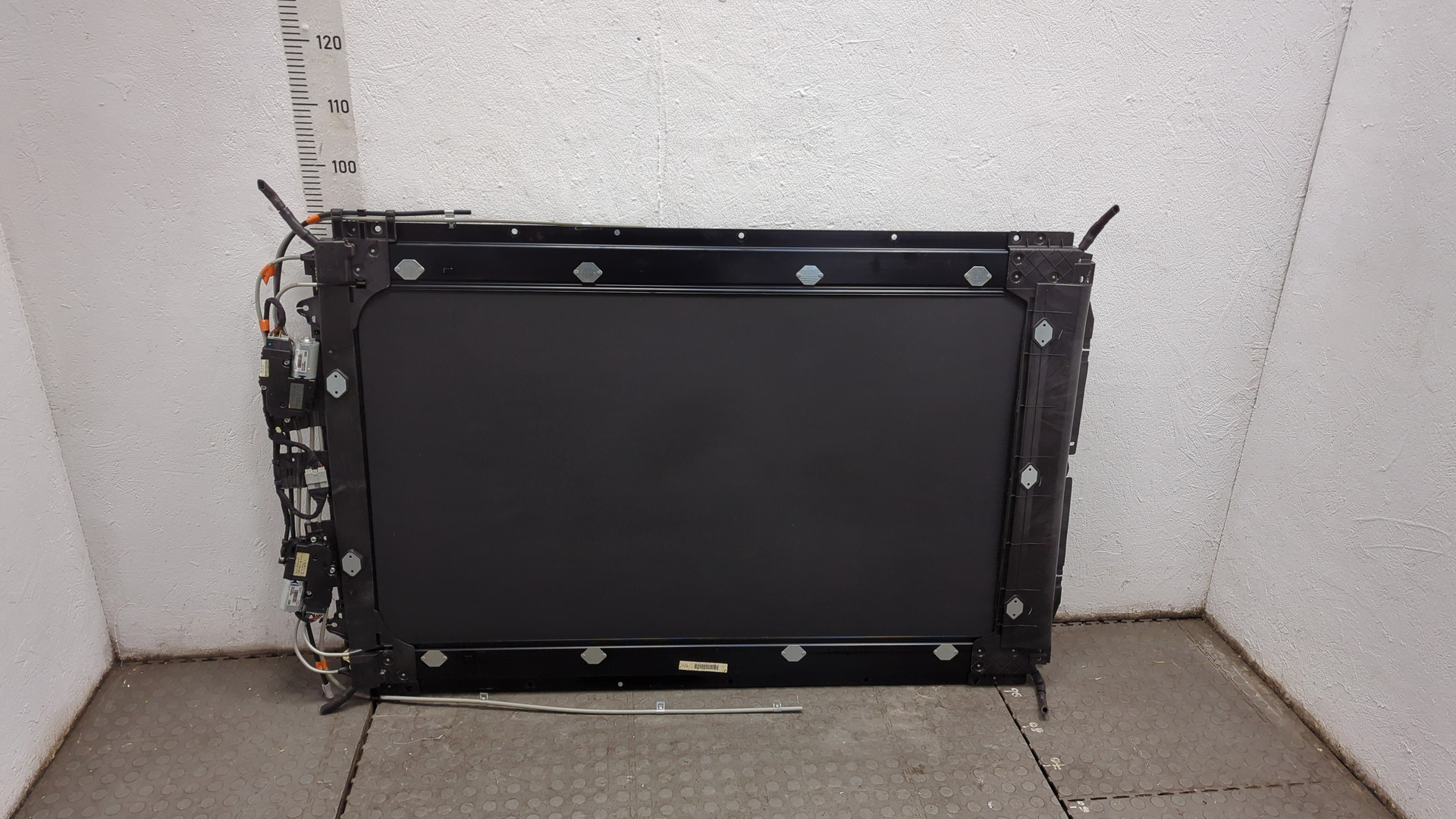 Люк в сборе электрический