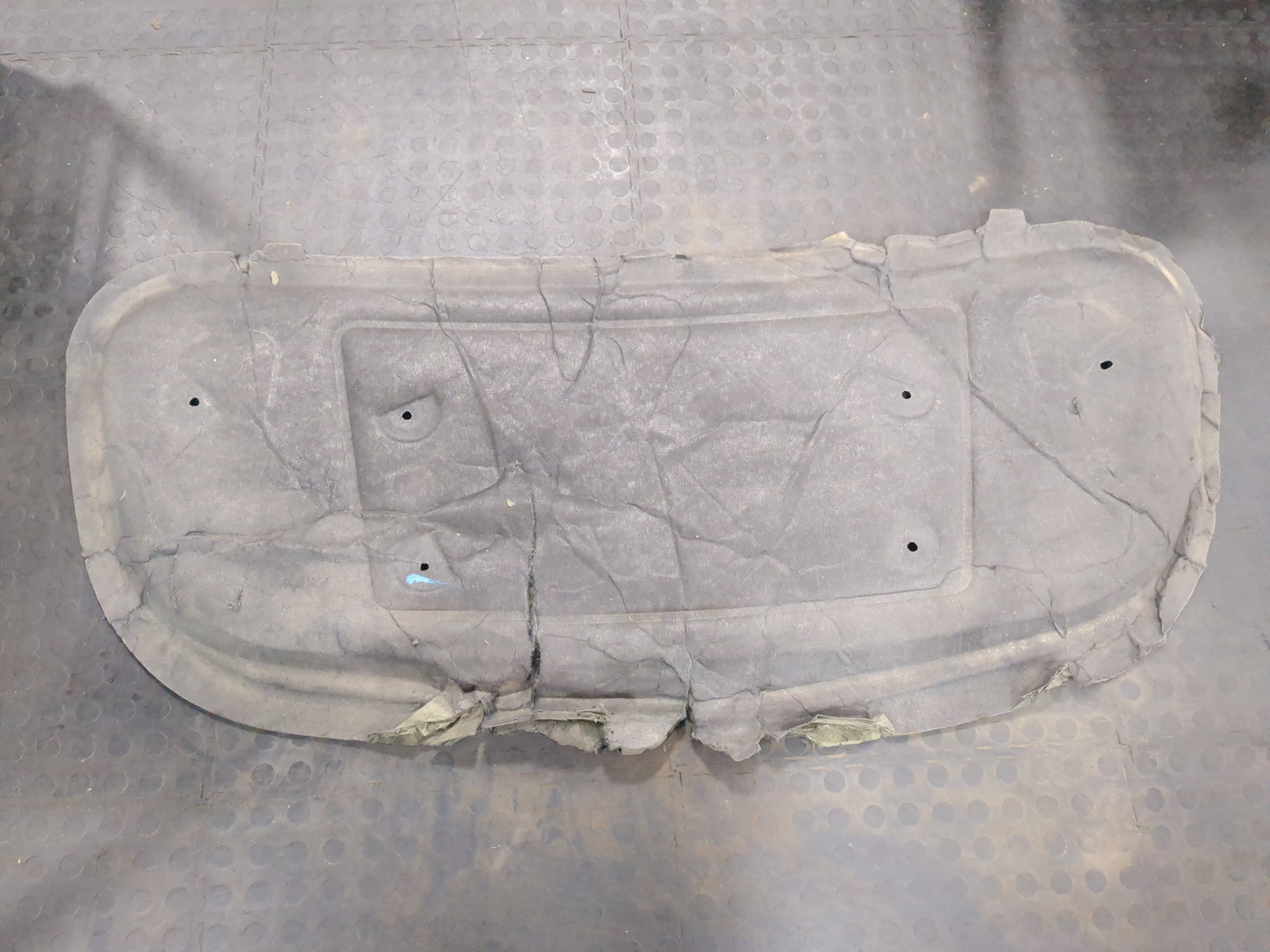 Шумоизоляция капота