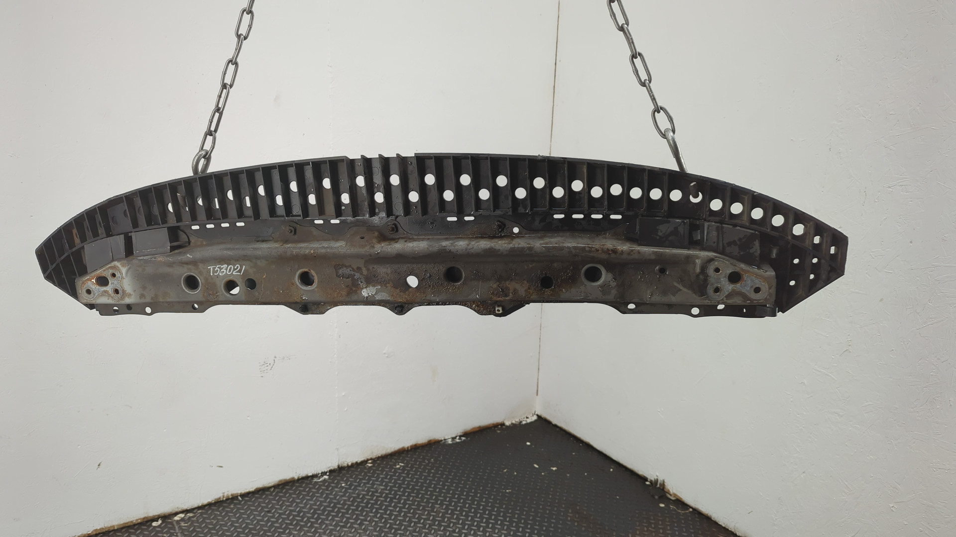 Балка подрадиаторная