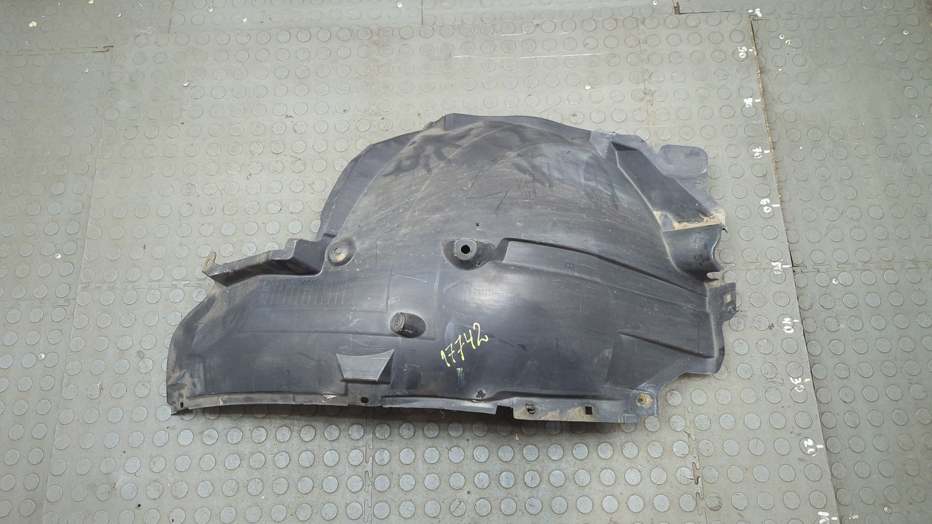 Локер передний левый