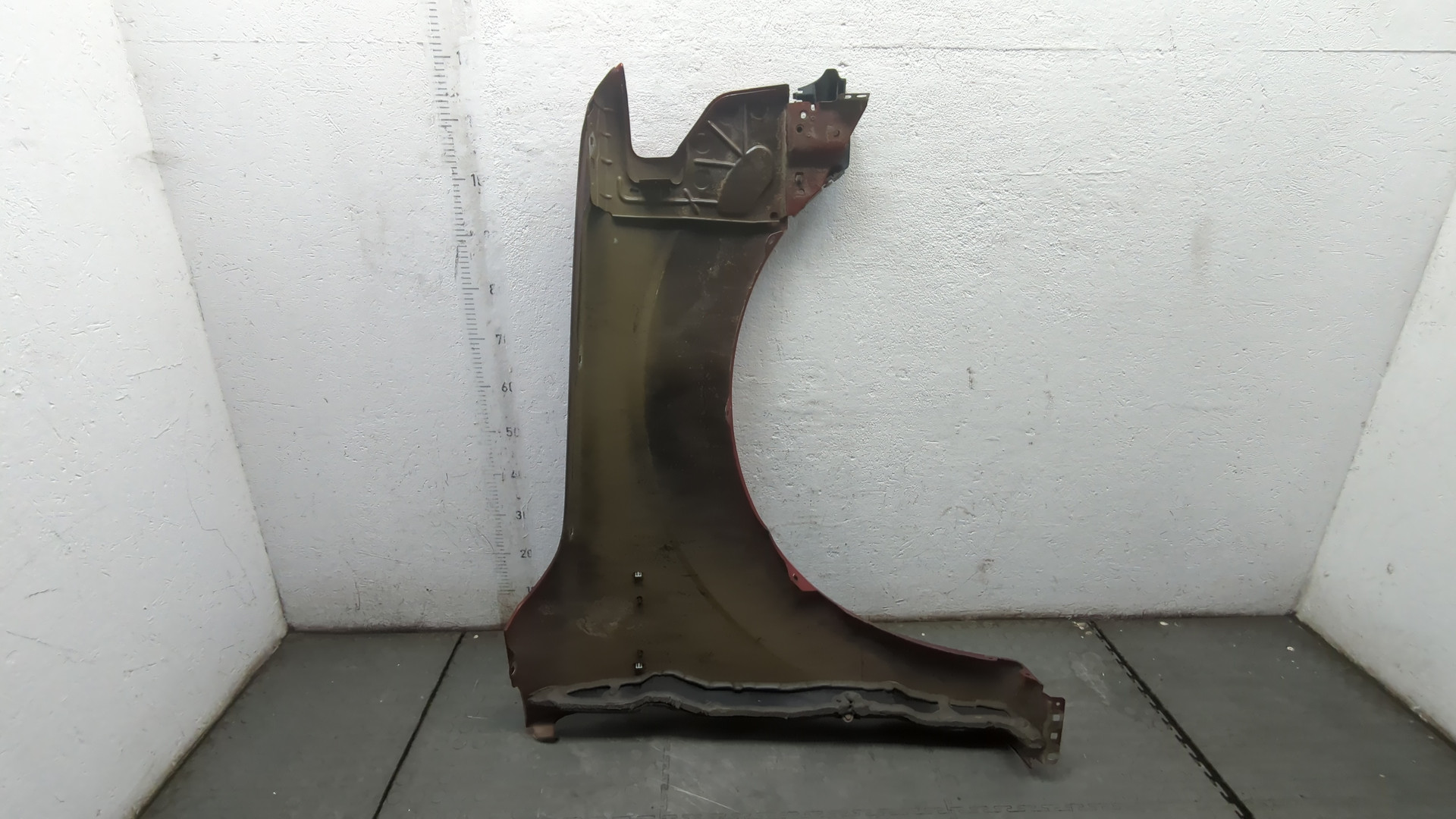 Крыло переднее левое