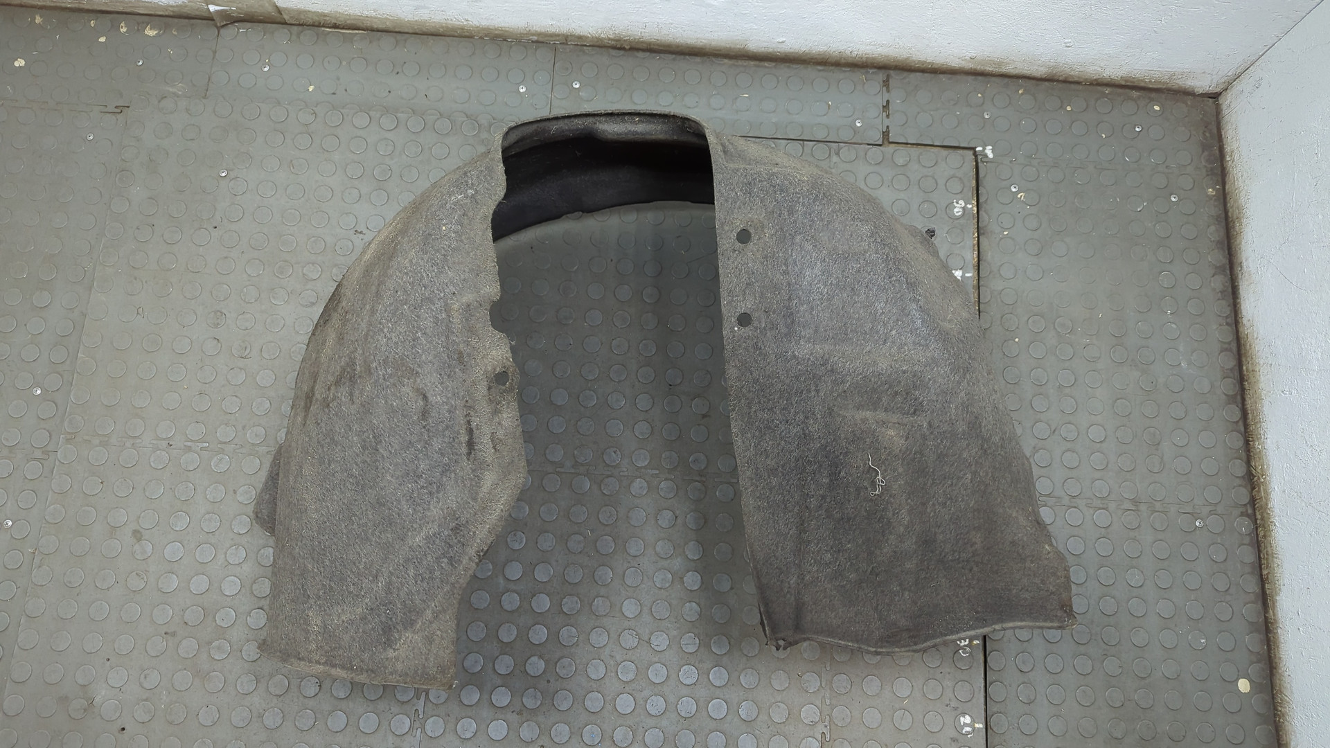 Локер передний левый