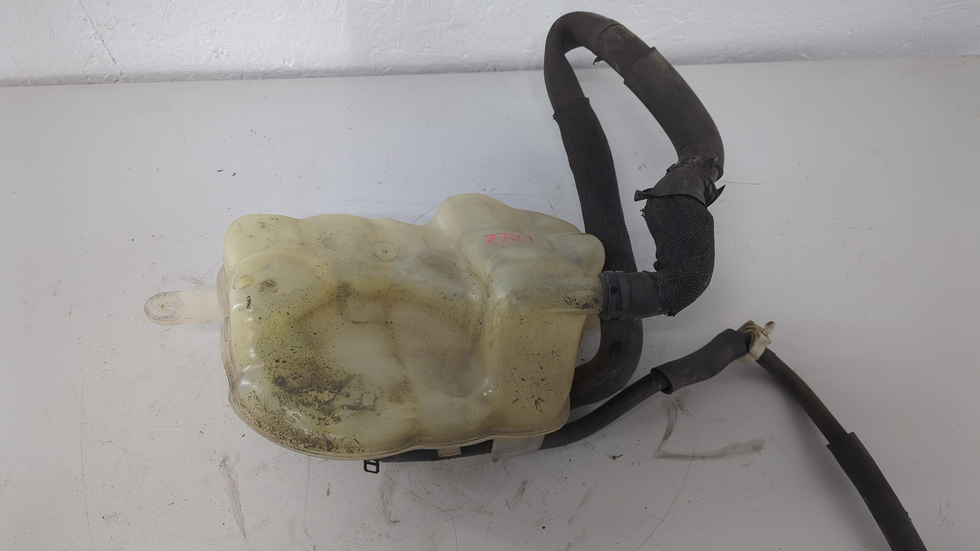 Бачок расширительный