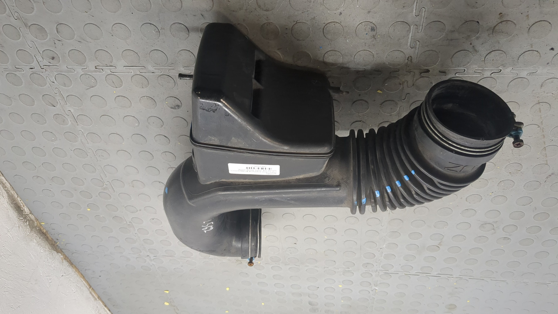 Патрубок воздушного фильтра