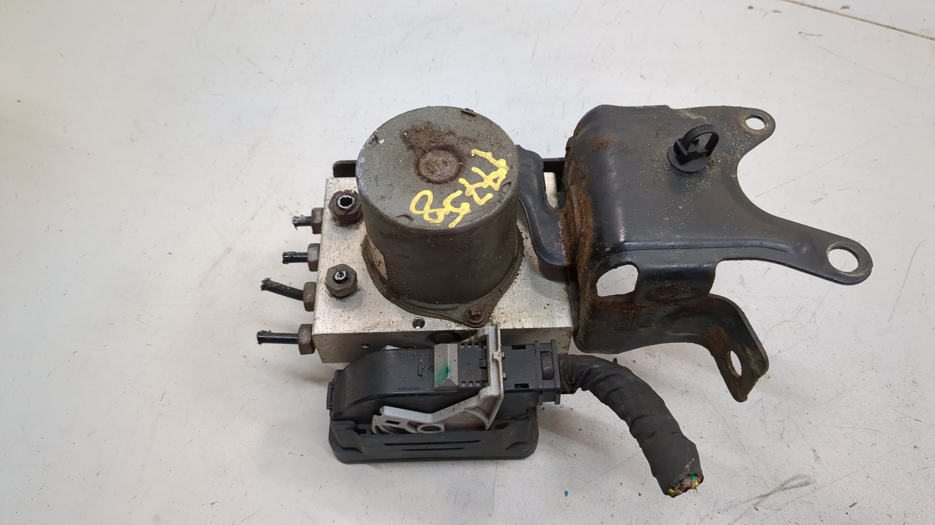 Блок ABS (насос)