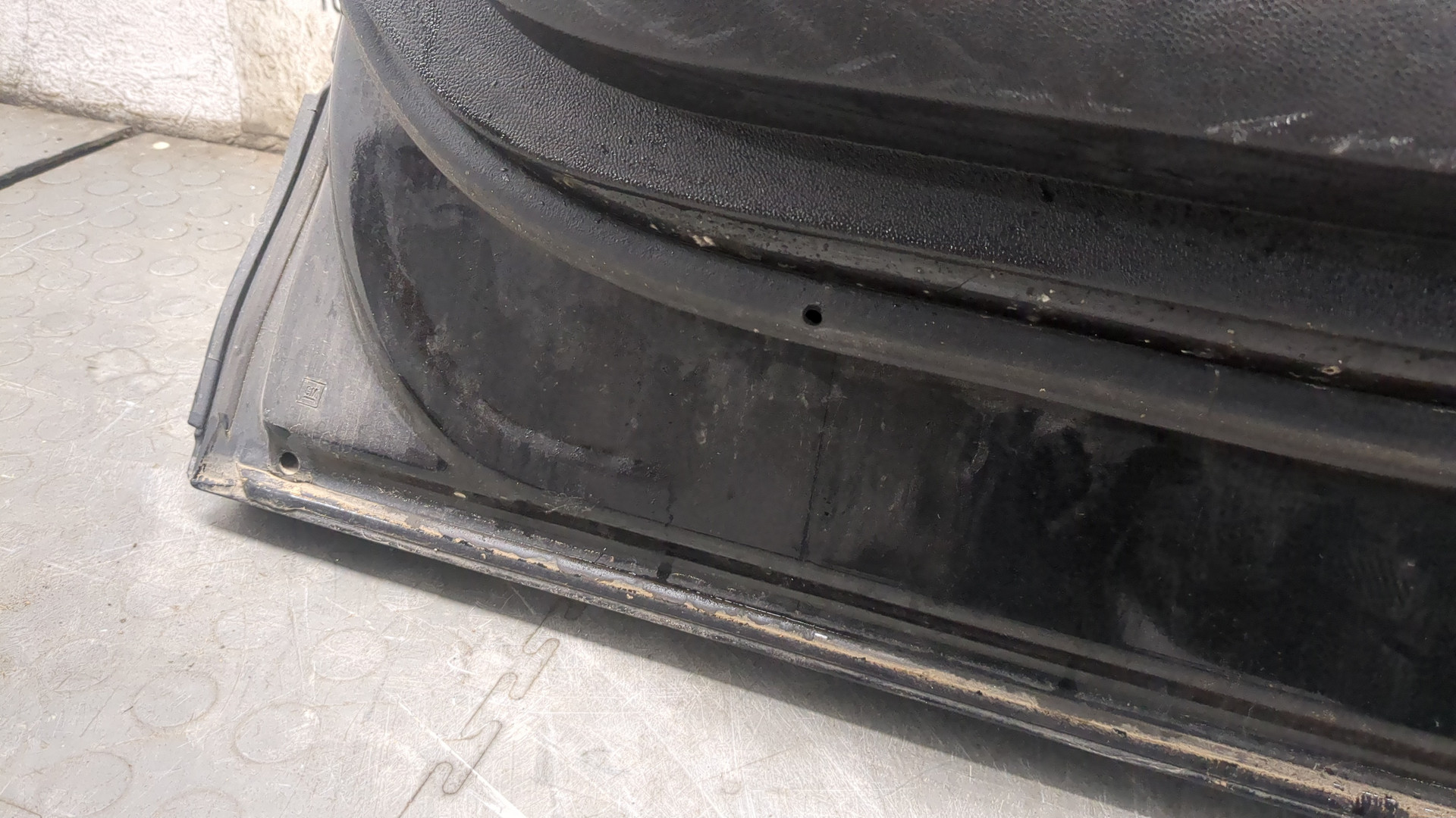 Дверь задняя правая