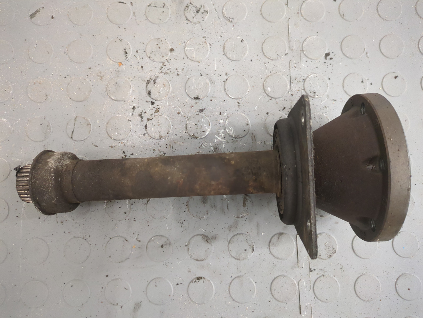 Полуось передняя правая