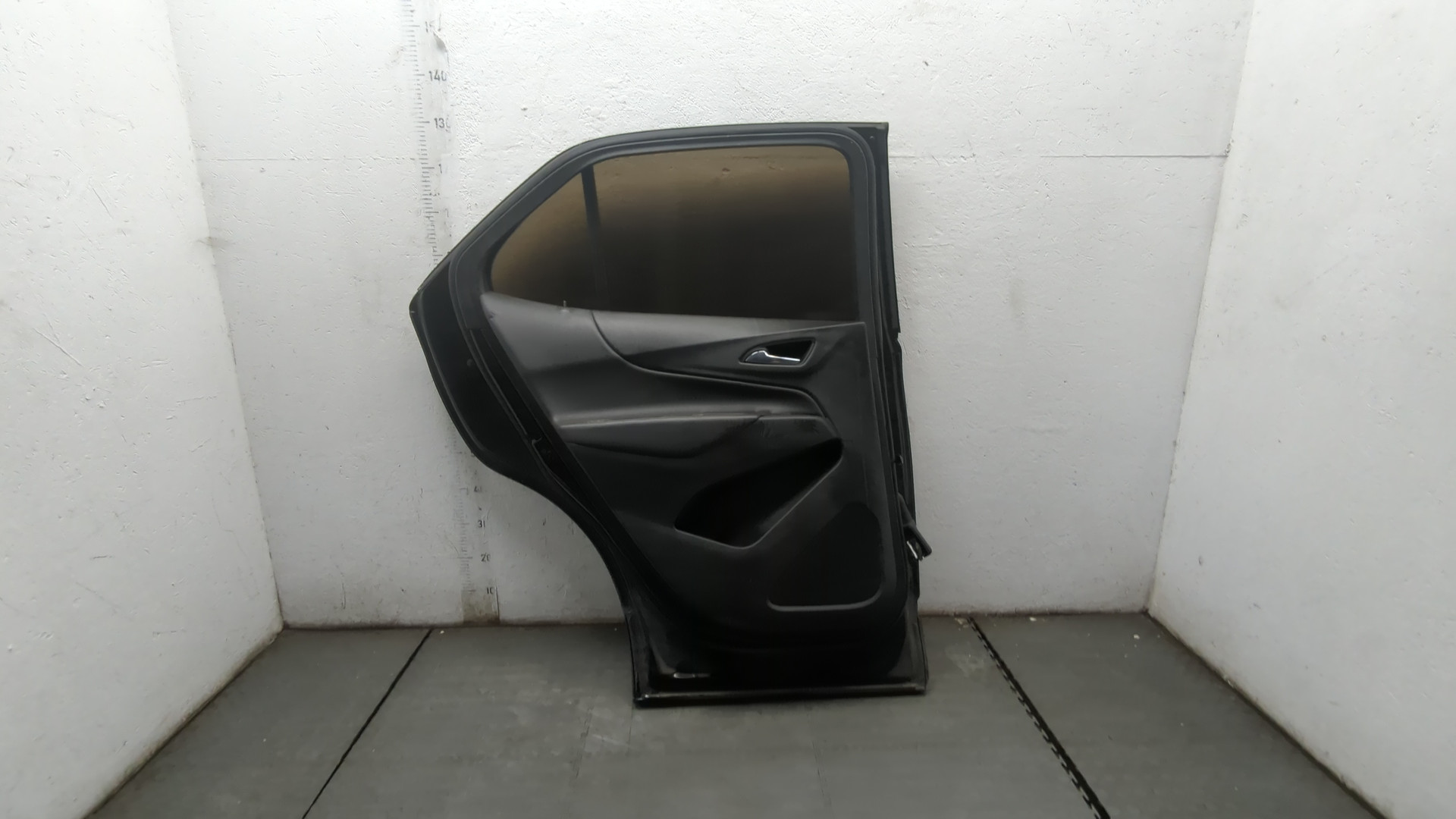 Дверь задняя левая