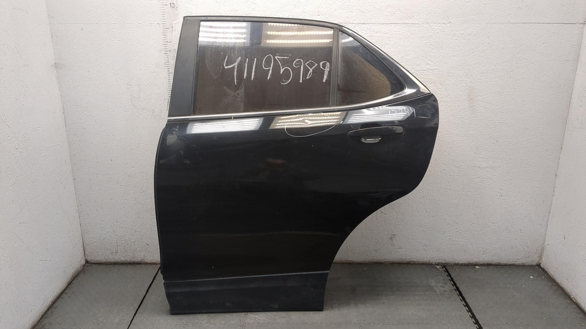 Дверь задняя левая