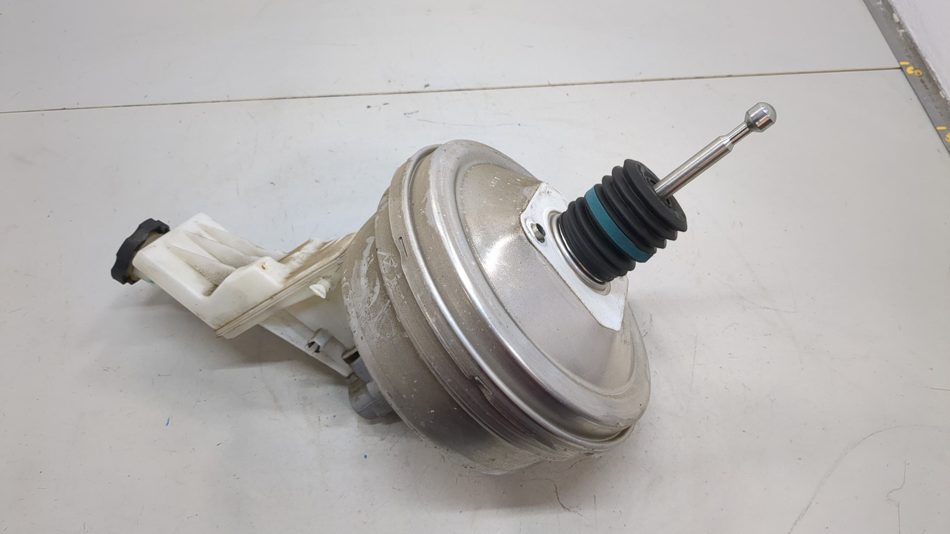 Цилиндр тормозной главный