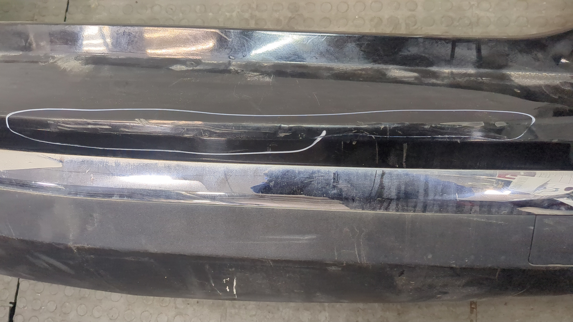 Бампер задний