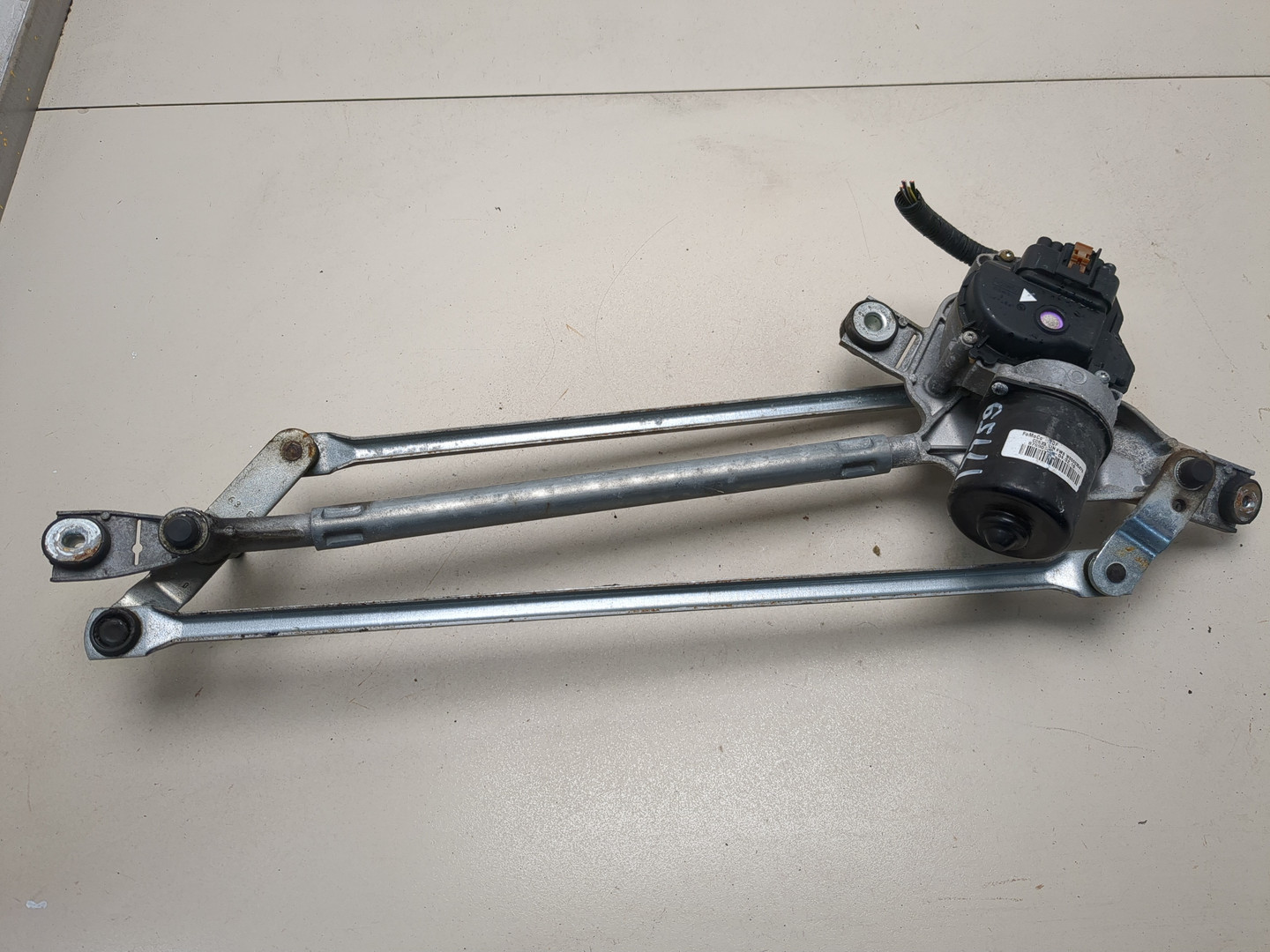 Трапеция стеклоочистителей