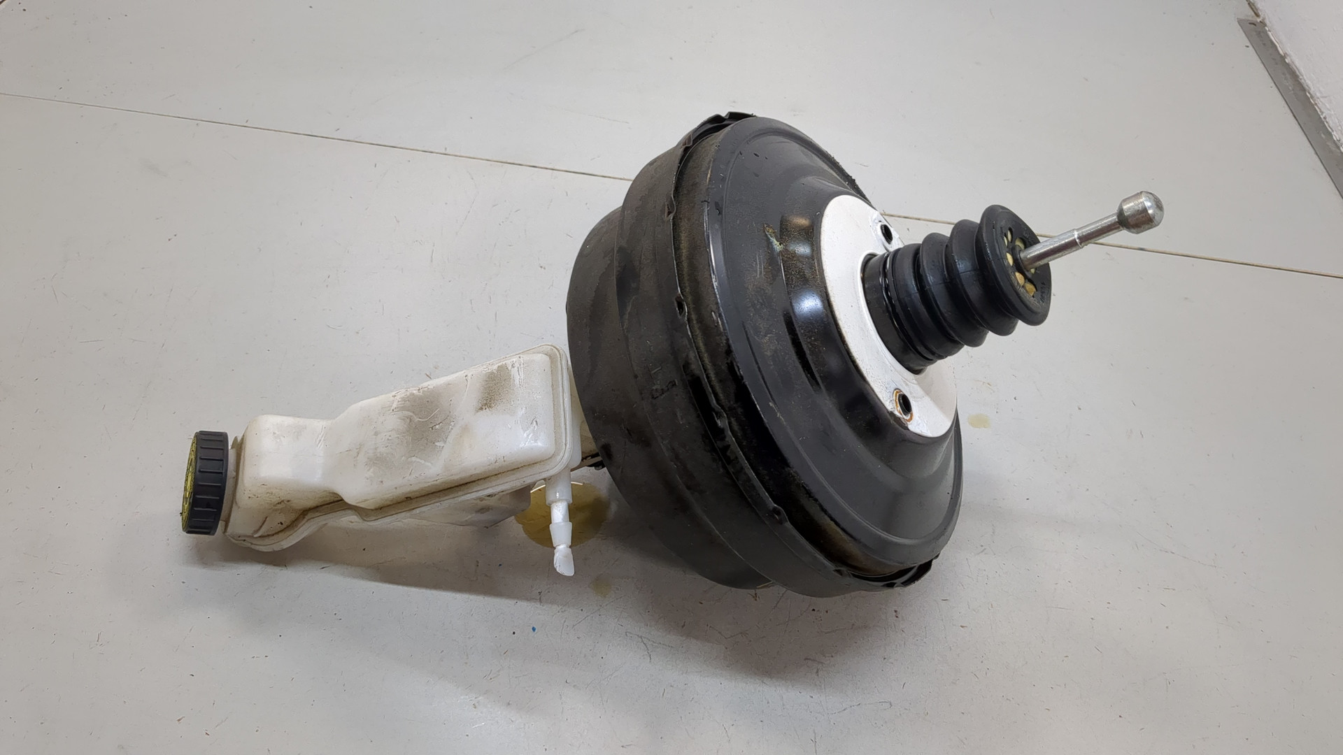 Цилиндр тормозной главный