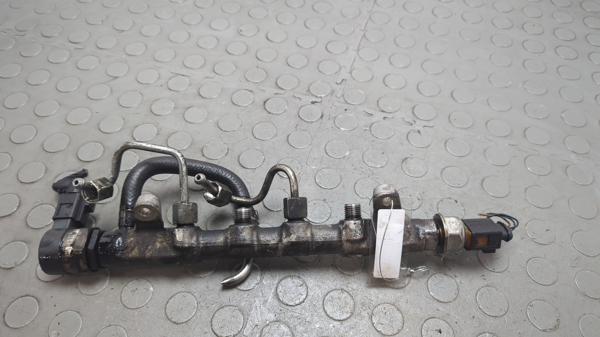 Рейка топливная (рампа)