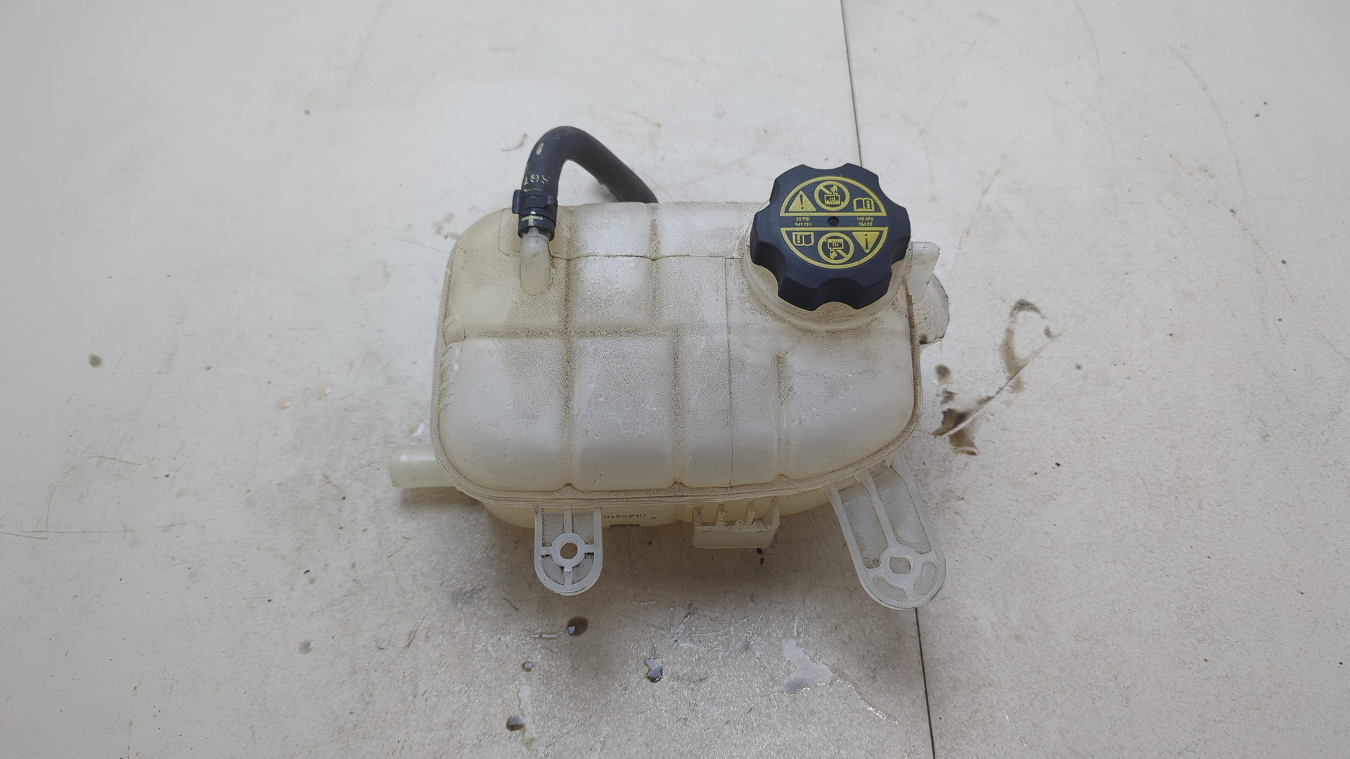 Бачок расширительный