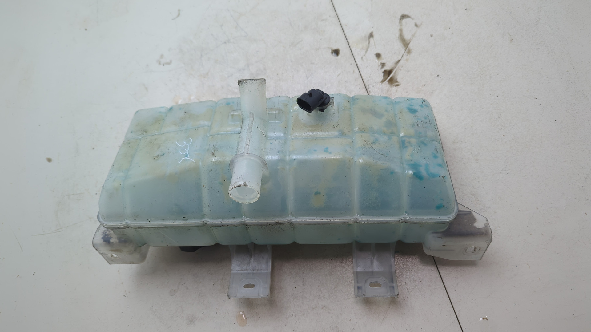 Бачок расширительный