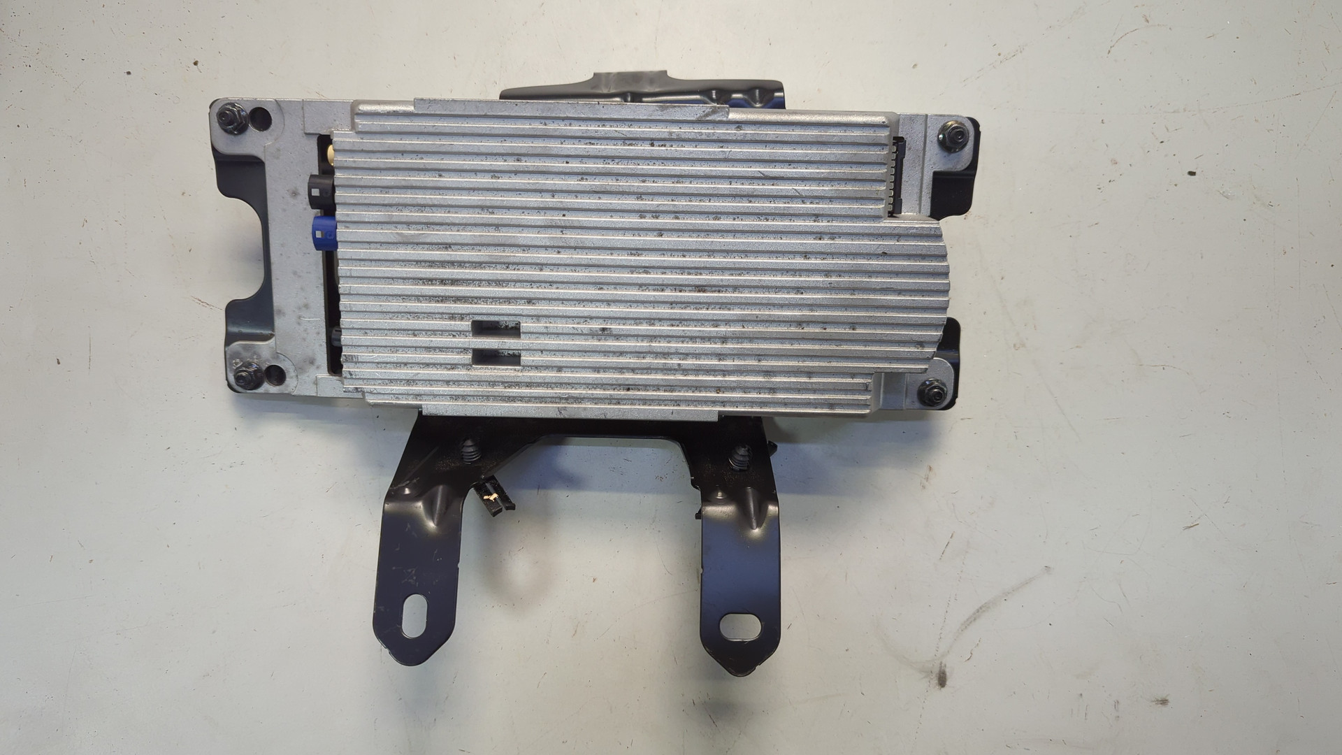 Усилитель акустической системы