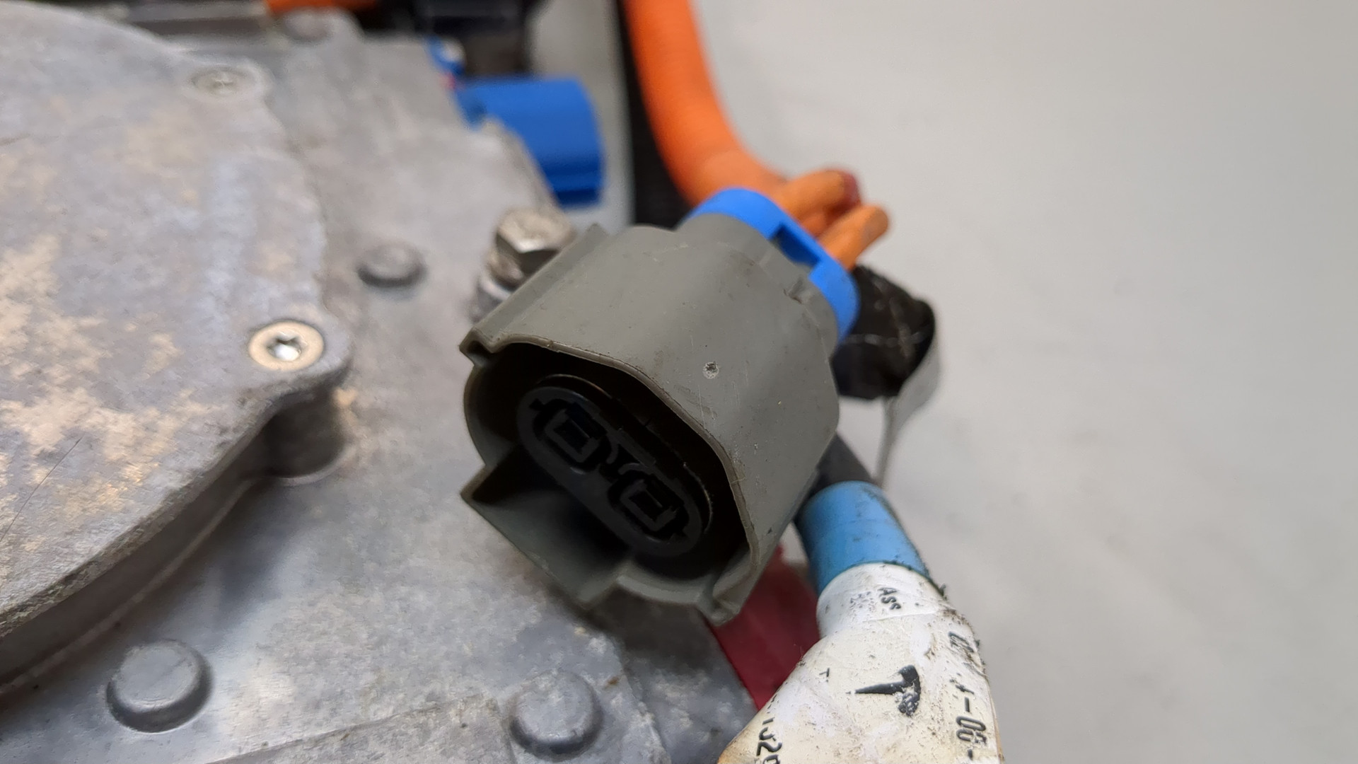 Преобразователь напряжения (адаптер)