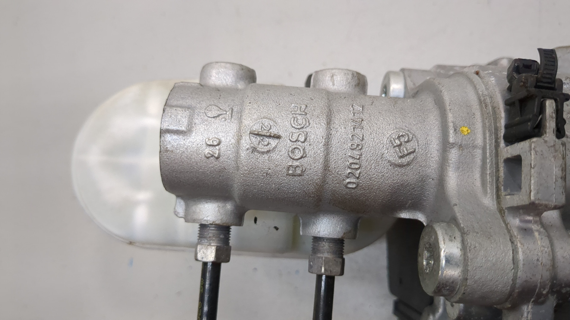 Цилиндр тормозной главный