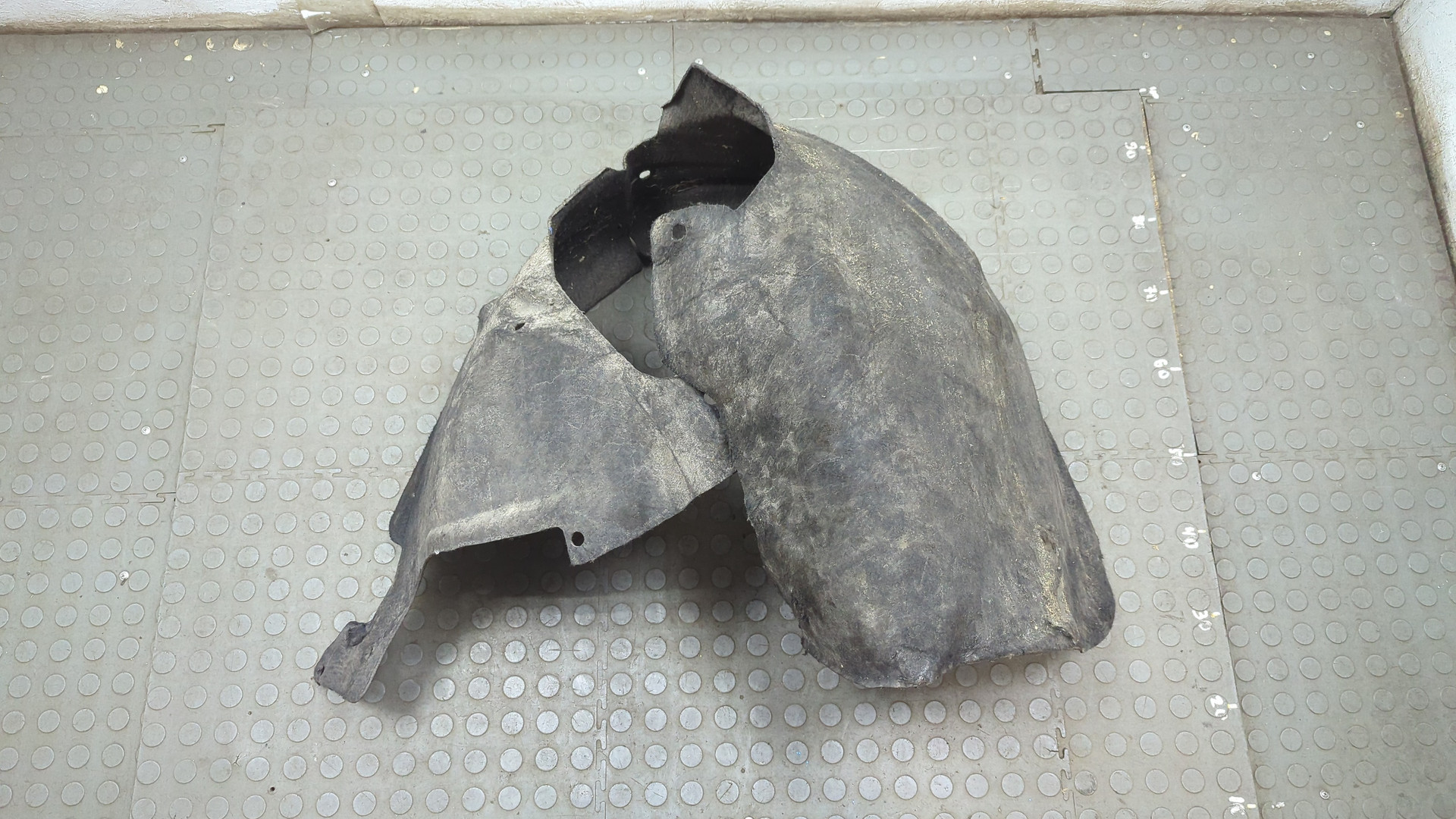 Локер передний правый