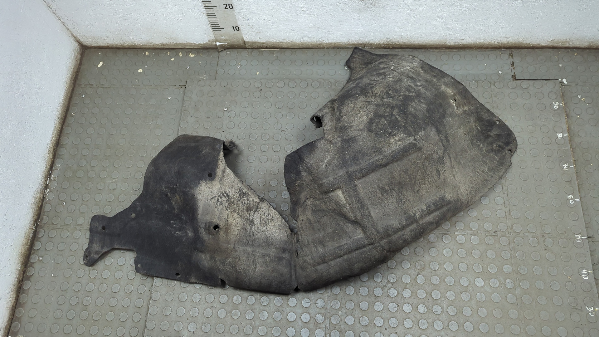 Локер передний левый