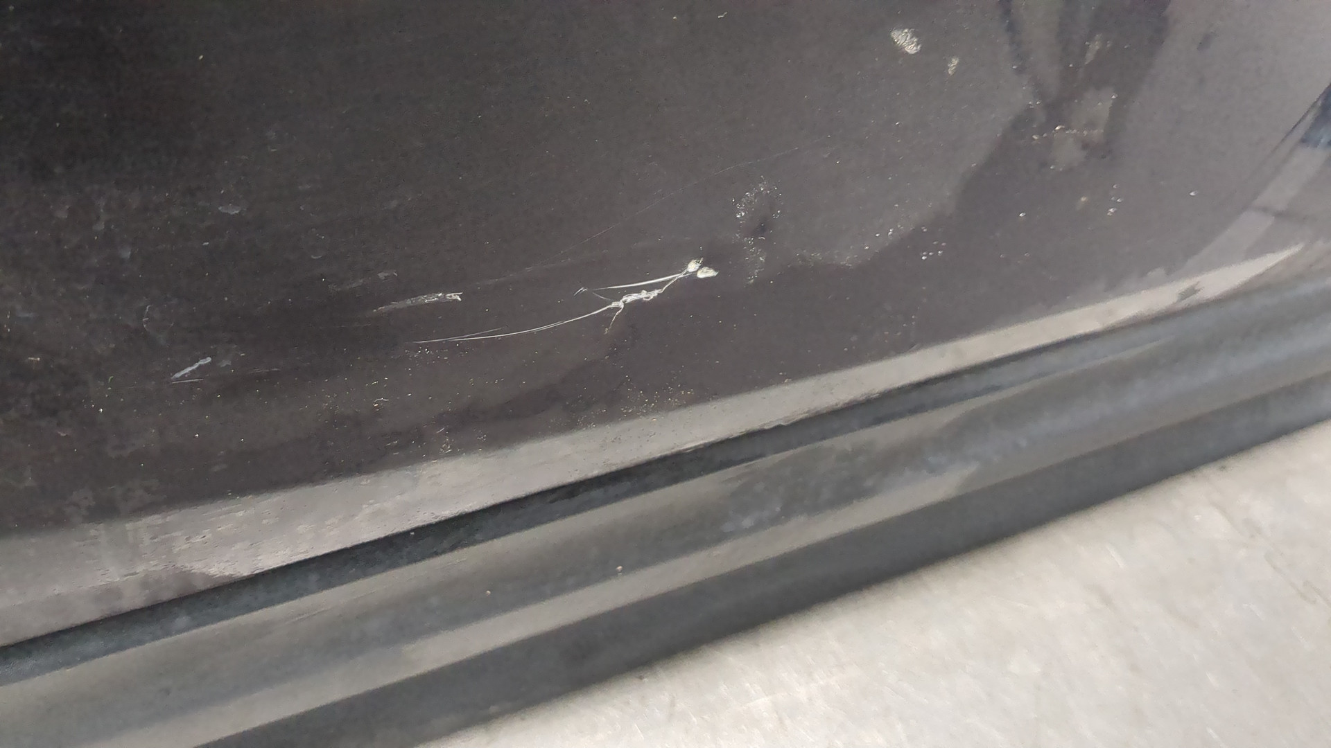 Дверь передняя левая