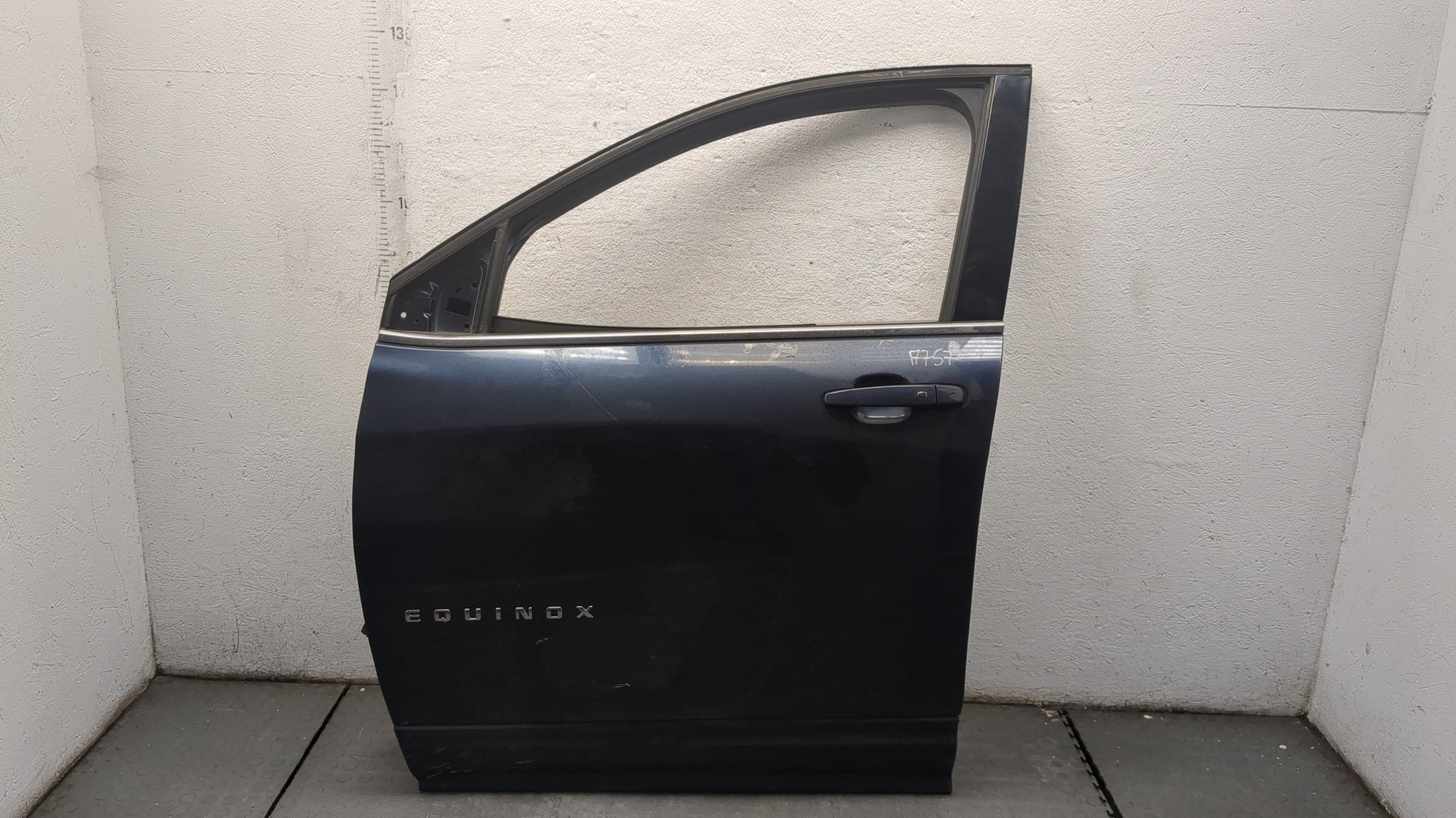 Дверь передняя левая