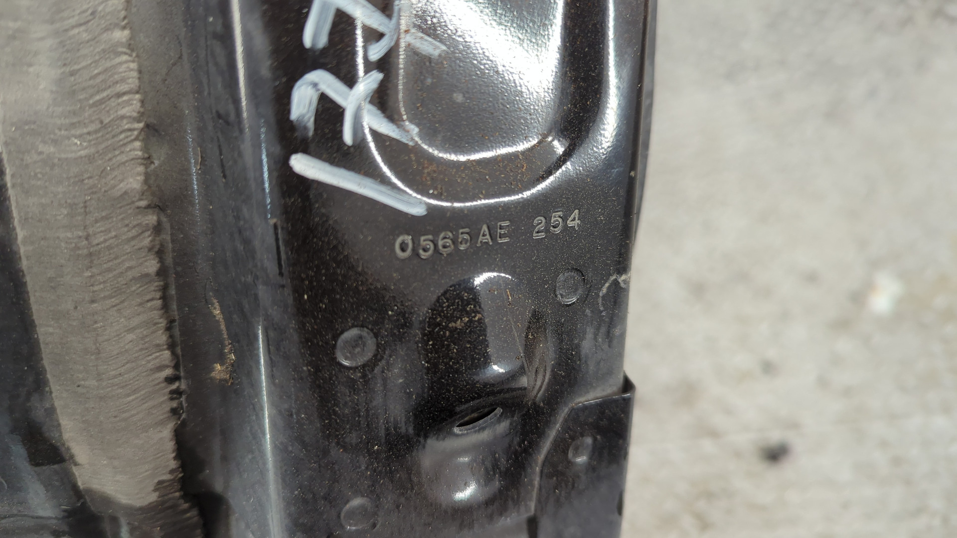 Лонжерон передний правый