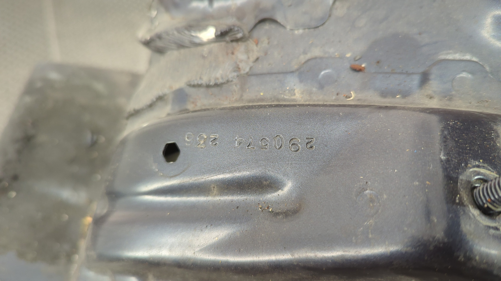 Лонжерон передний левый