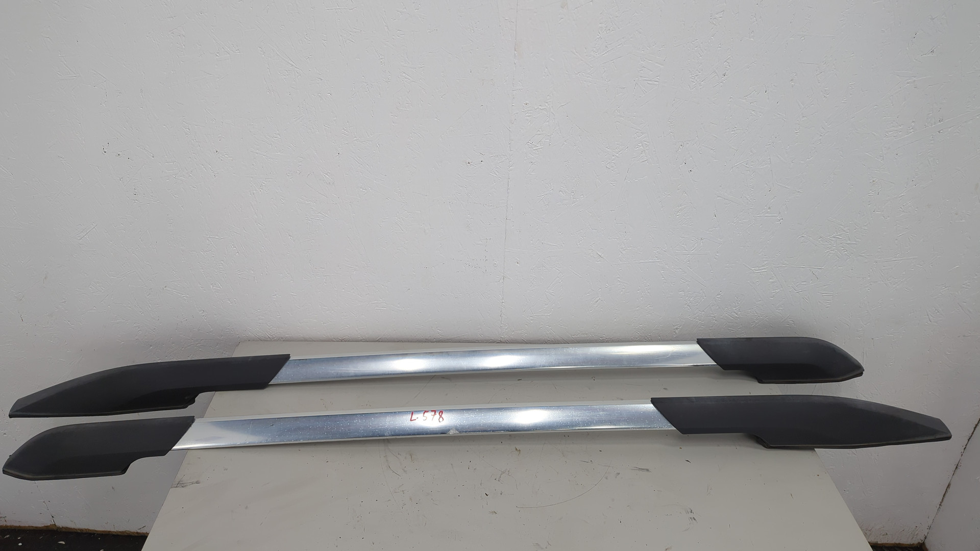 Рейлинги (релинг) к-кт (планки на крышу)