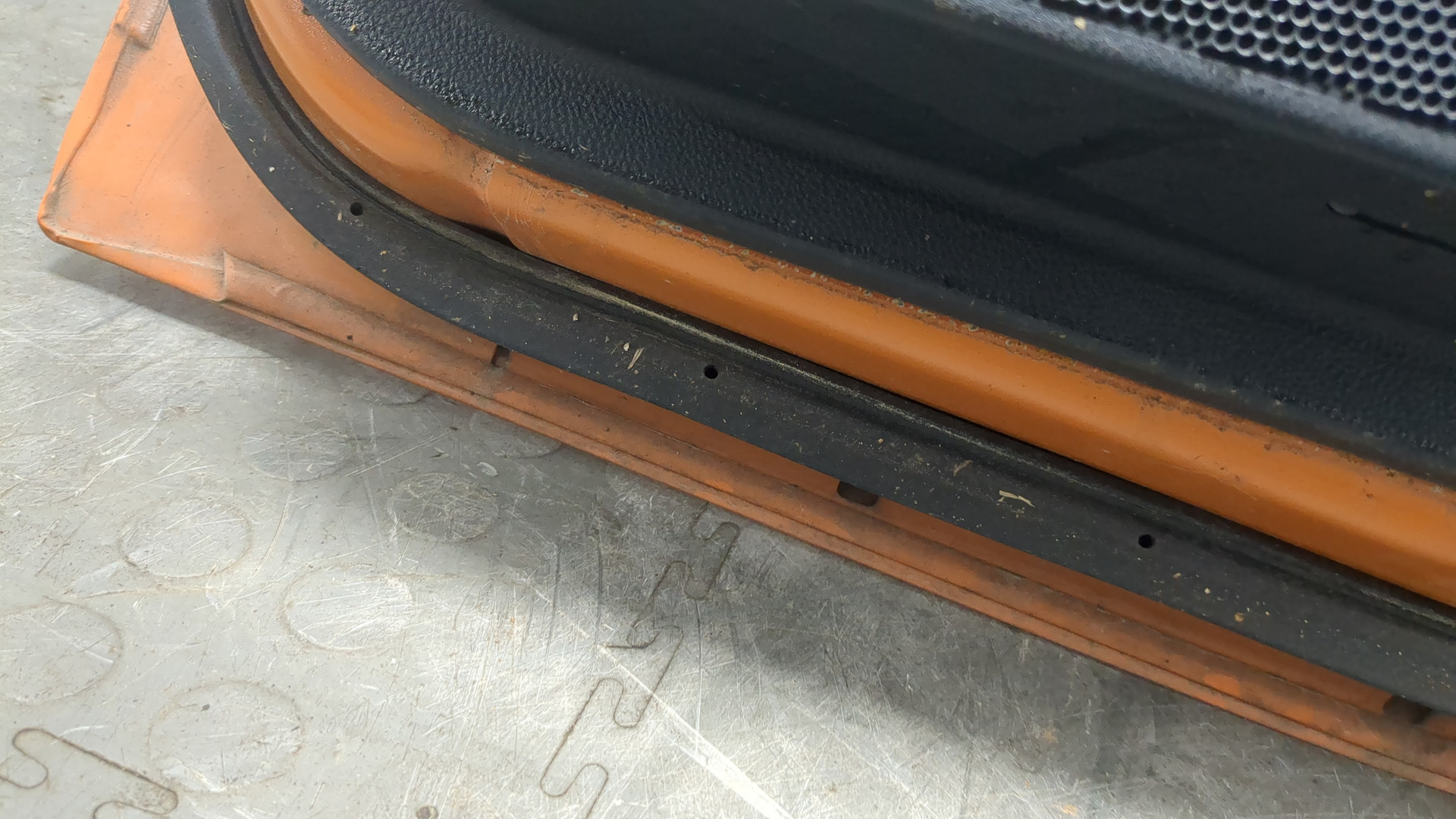 Дверь задняя правая