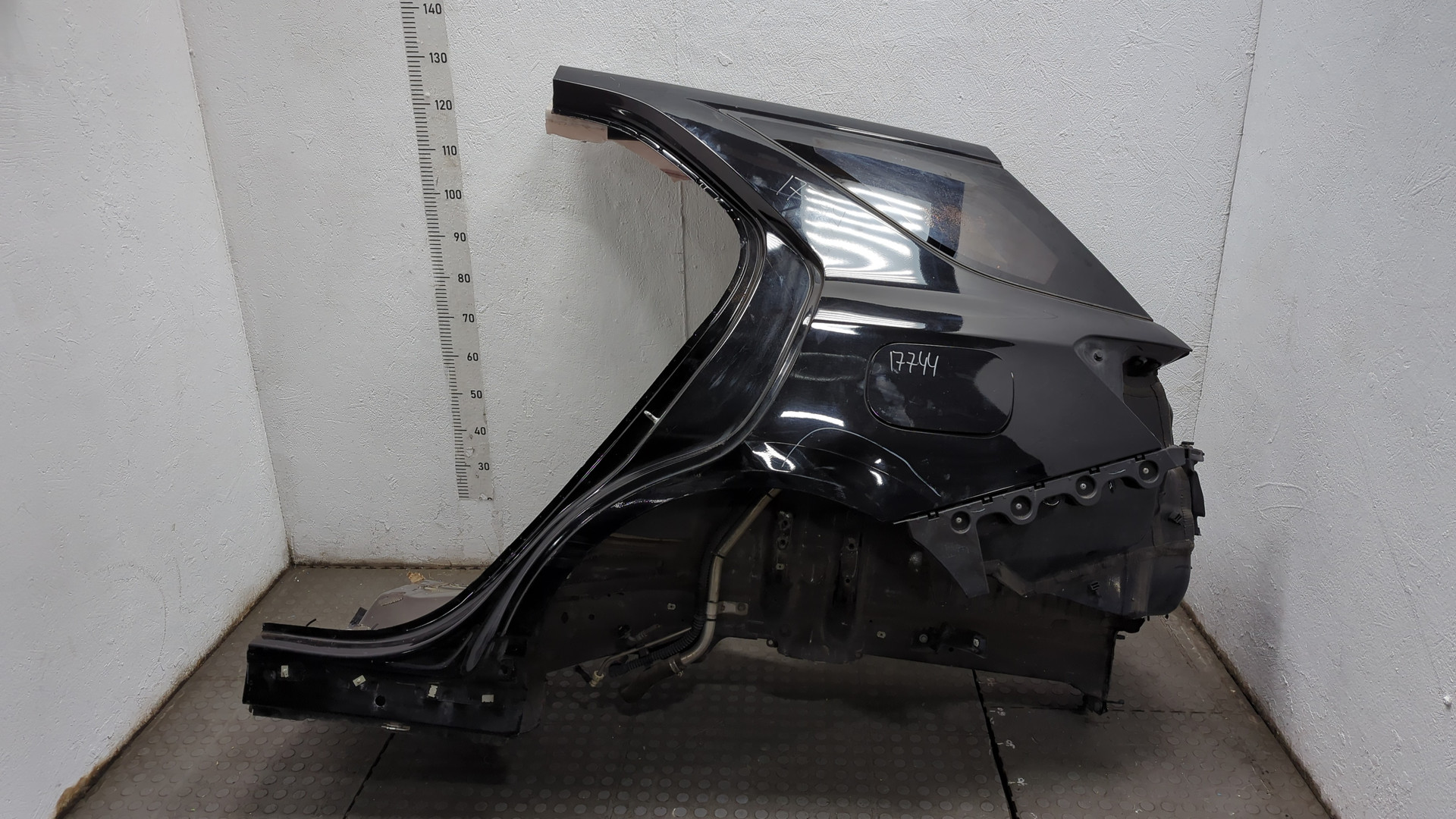 Кузовной элемент