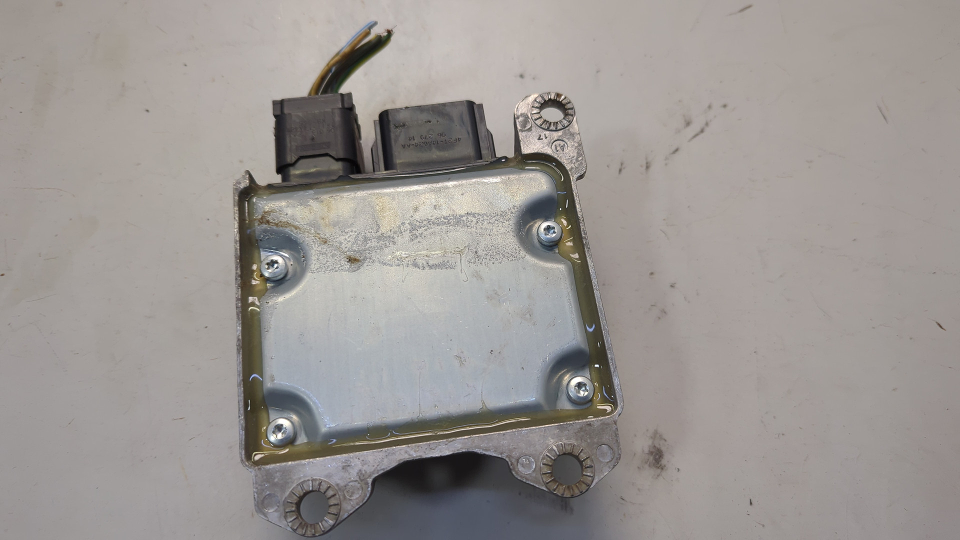 Блок управления подушек безопасности (AIR BAG)