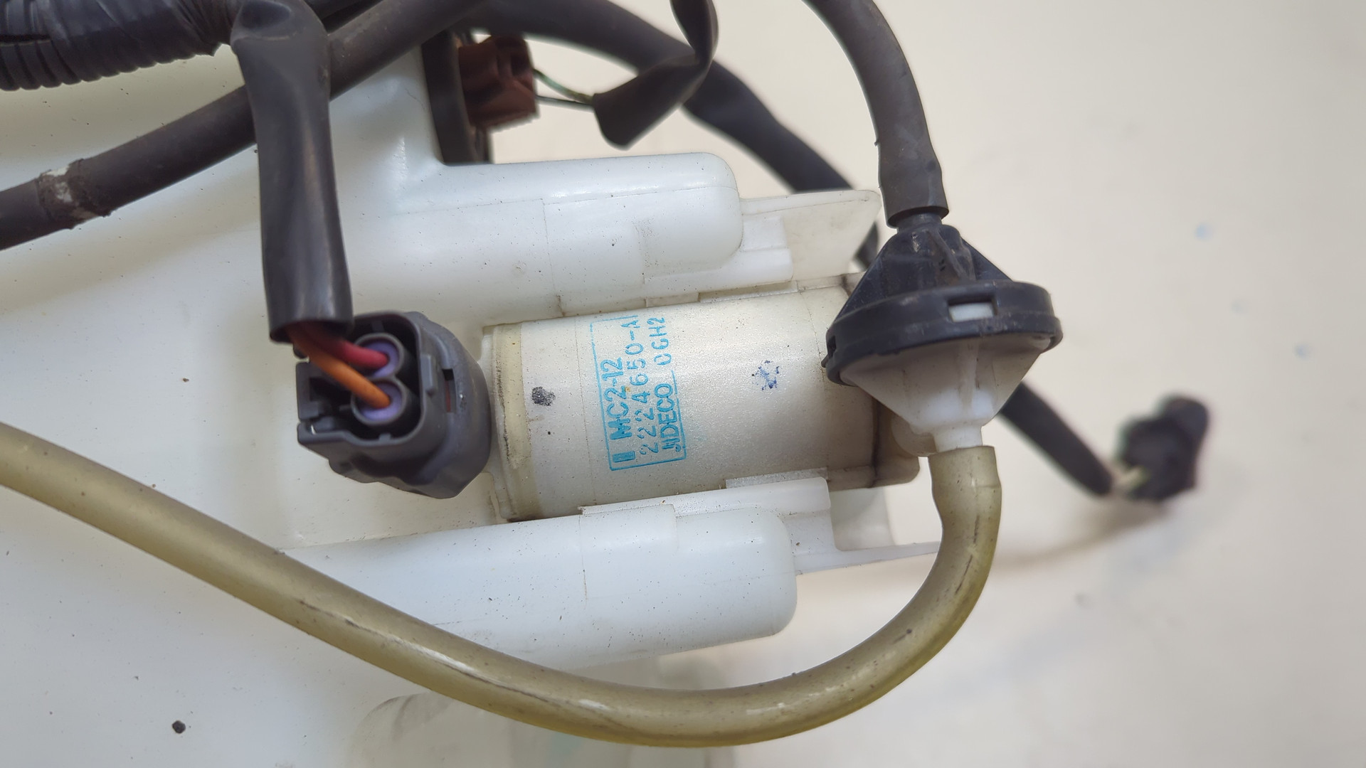 Бачок омывателя лобового стекла