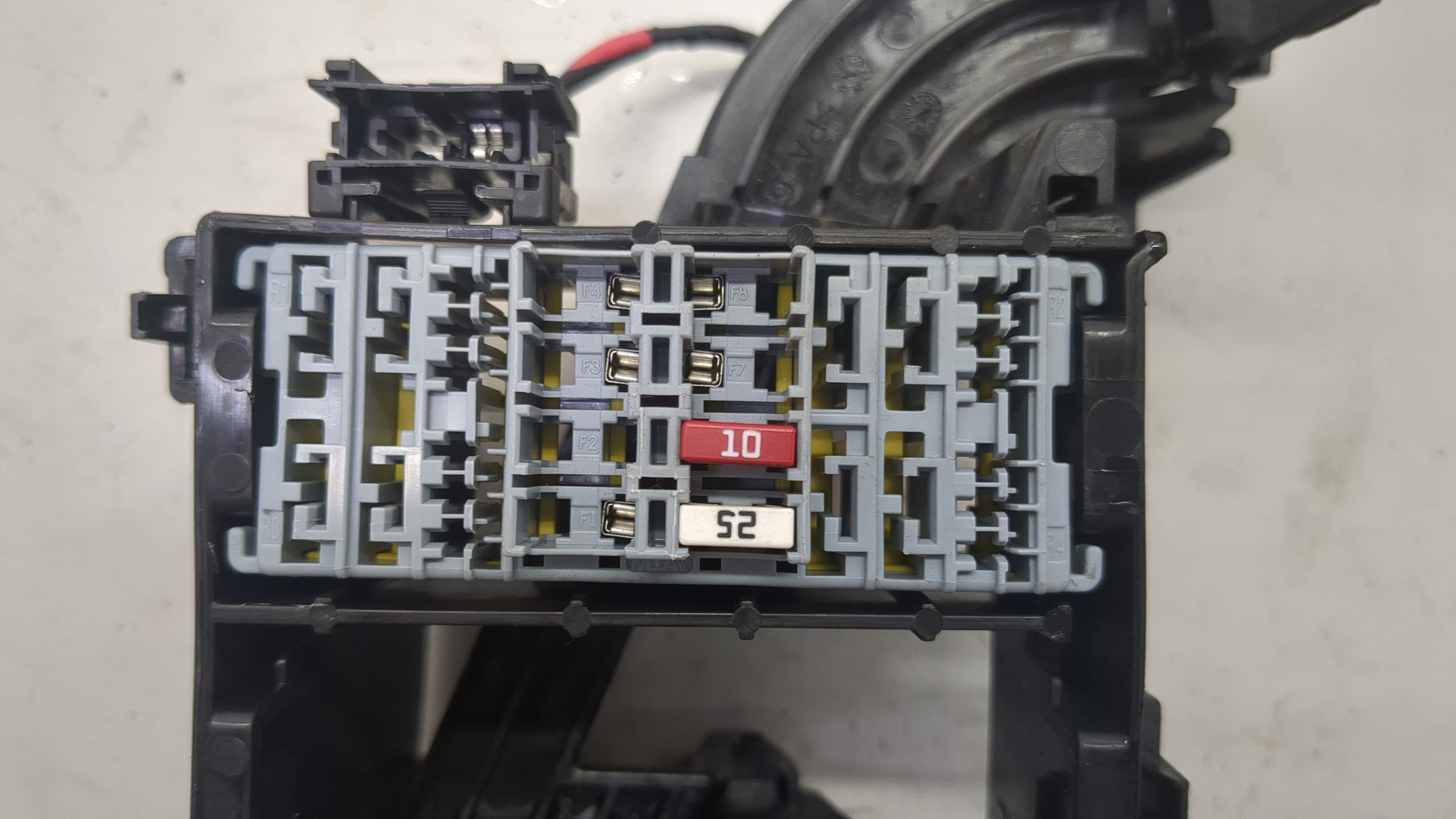 Блок предохранителей