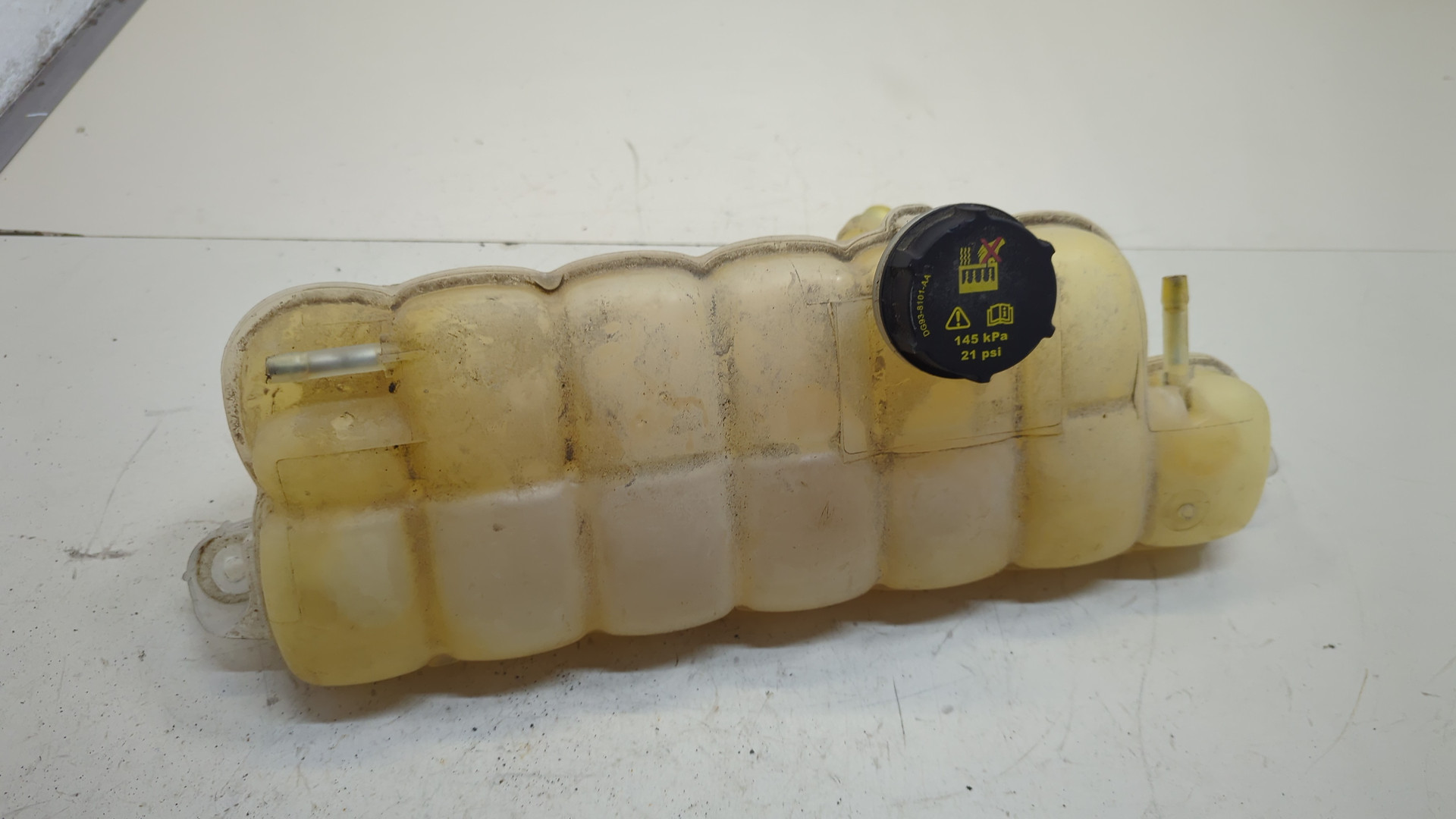 Бачок расширительный