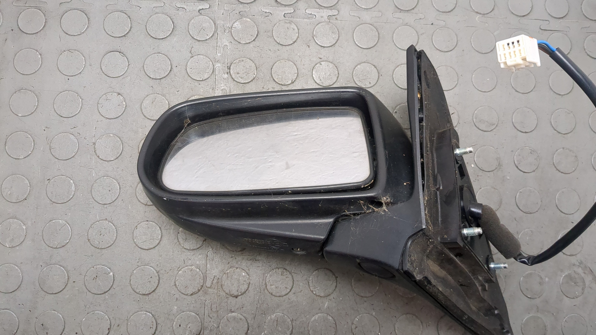 Зеркало левое электрическое