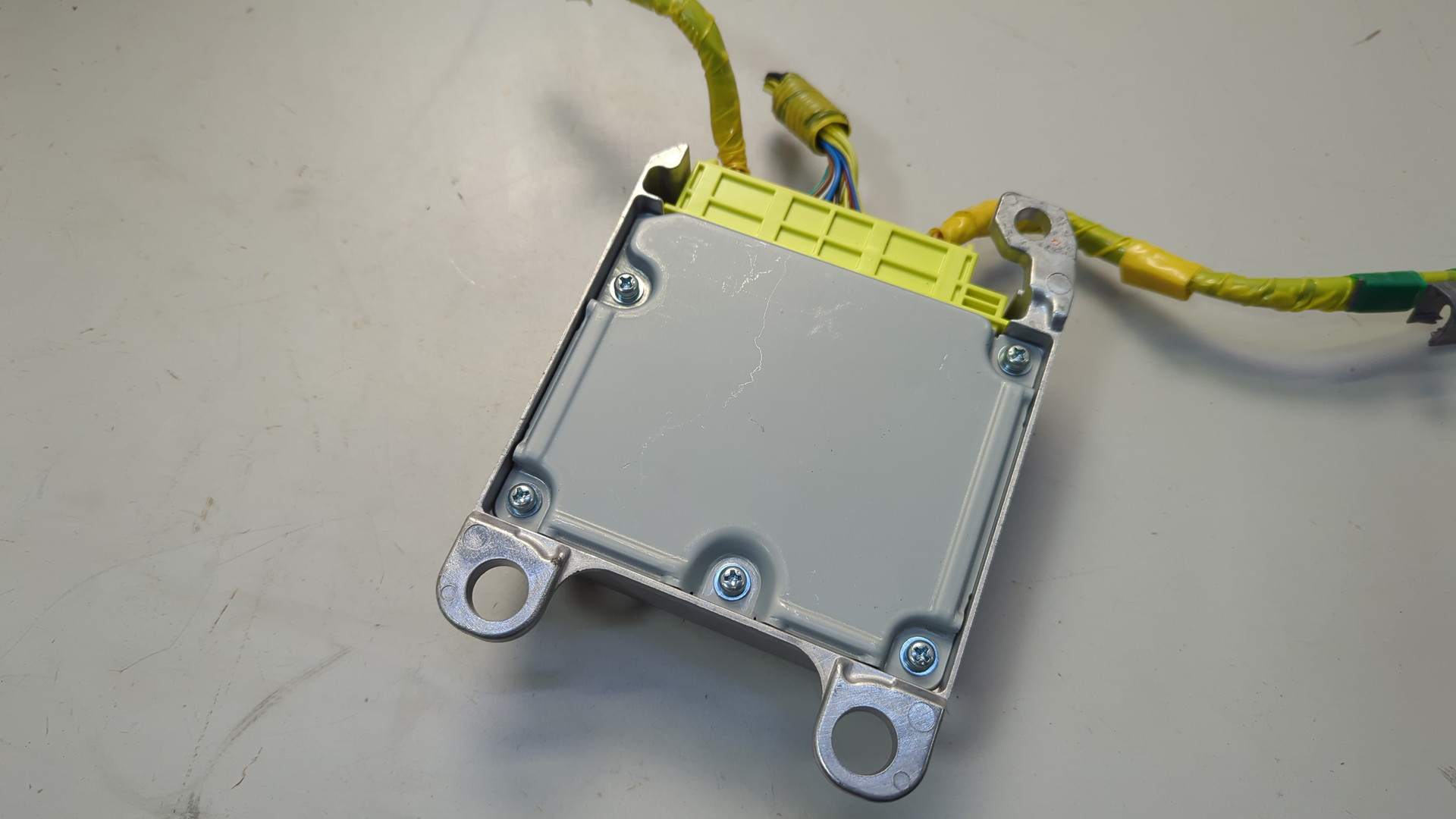 Блок управления подушек безопасности (AIR BAG)