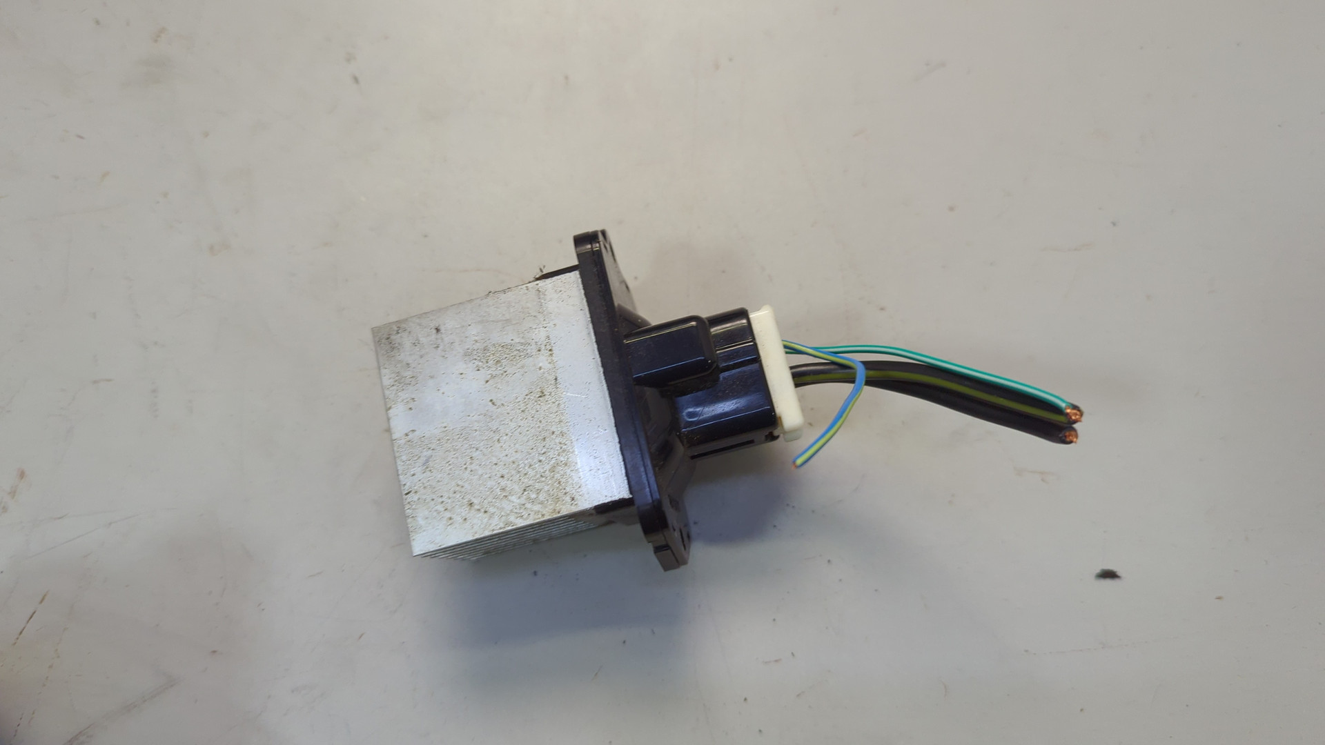 Резистор отопителя