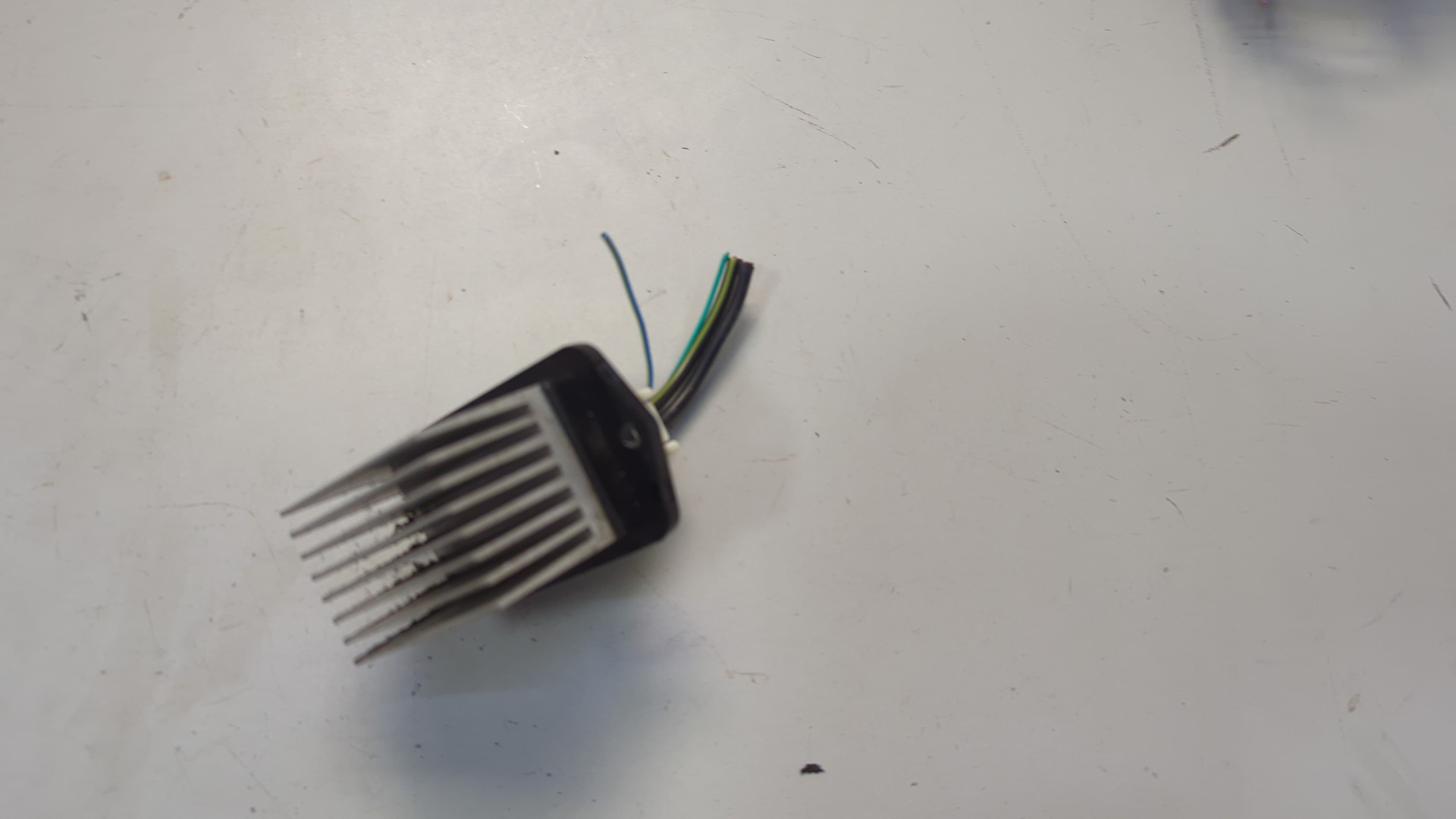 Резистор отопителя