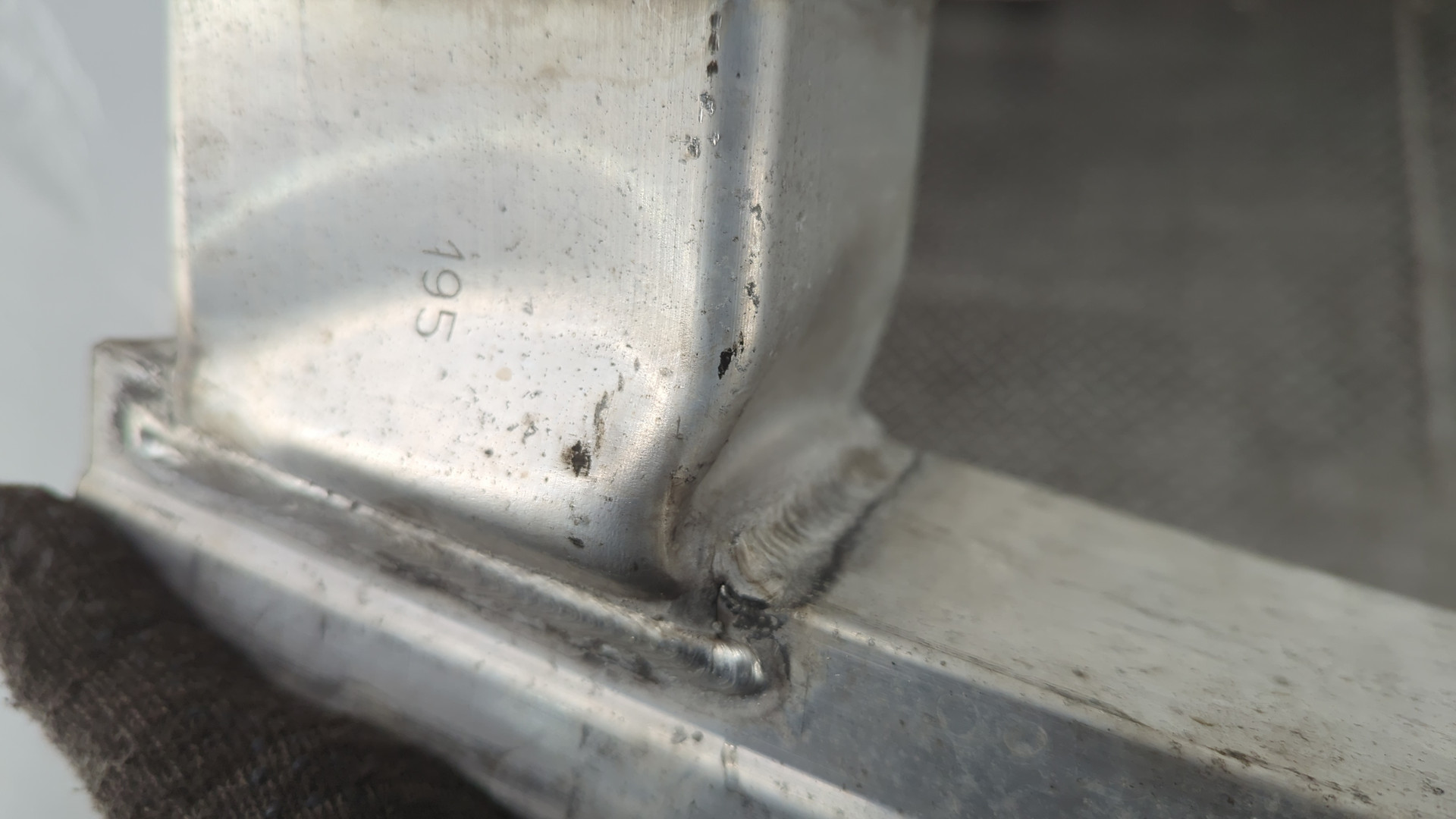 Усилитель заднего бампера