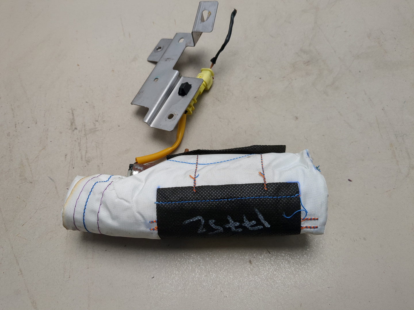 Подушка безопасности боковая (в сиденье)