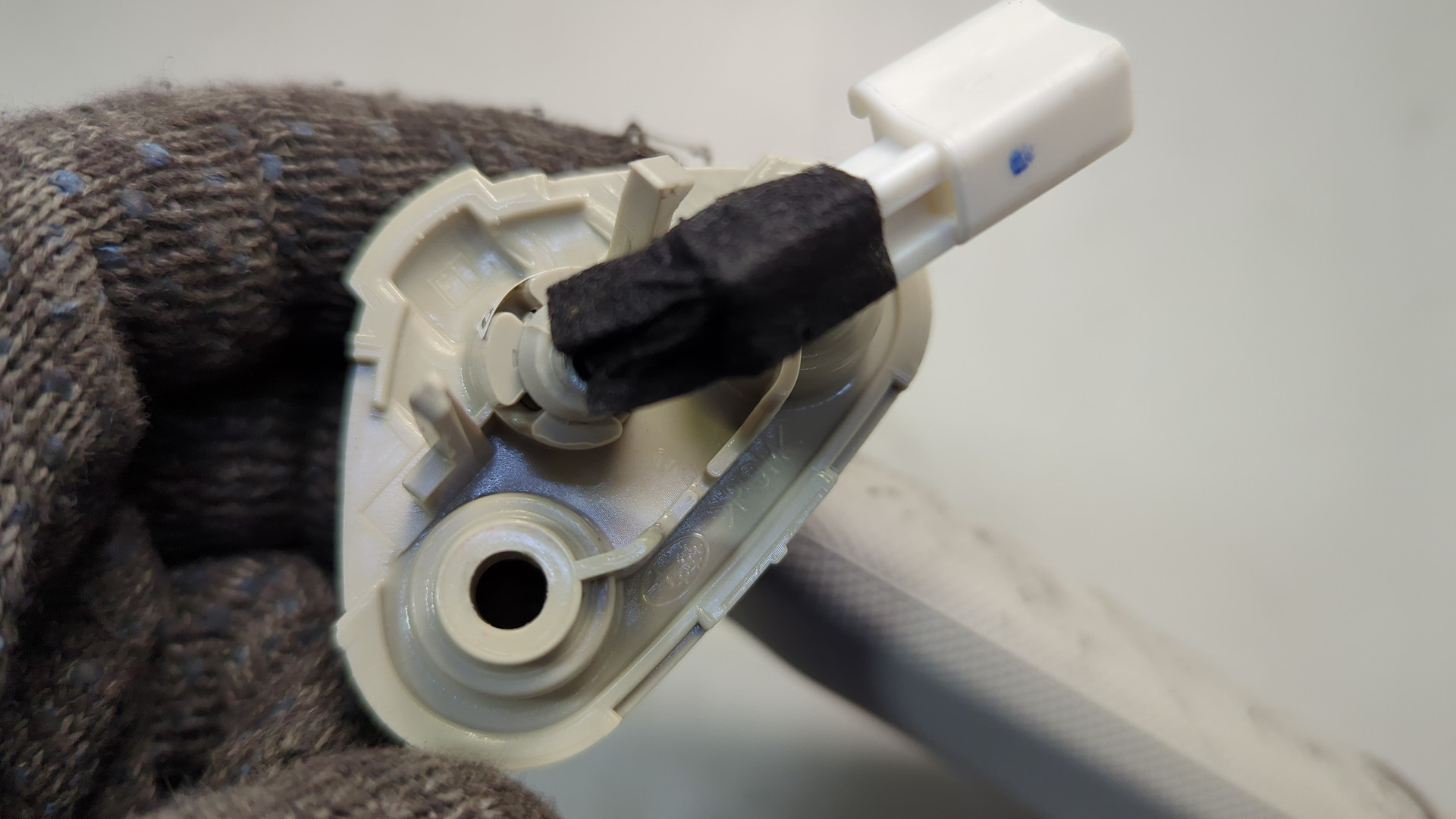 Козырек солнцезащитный