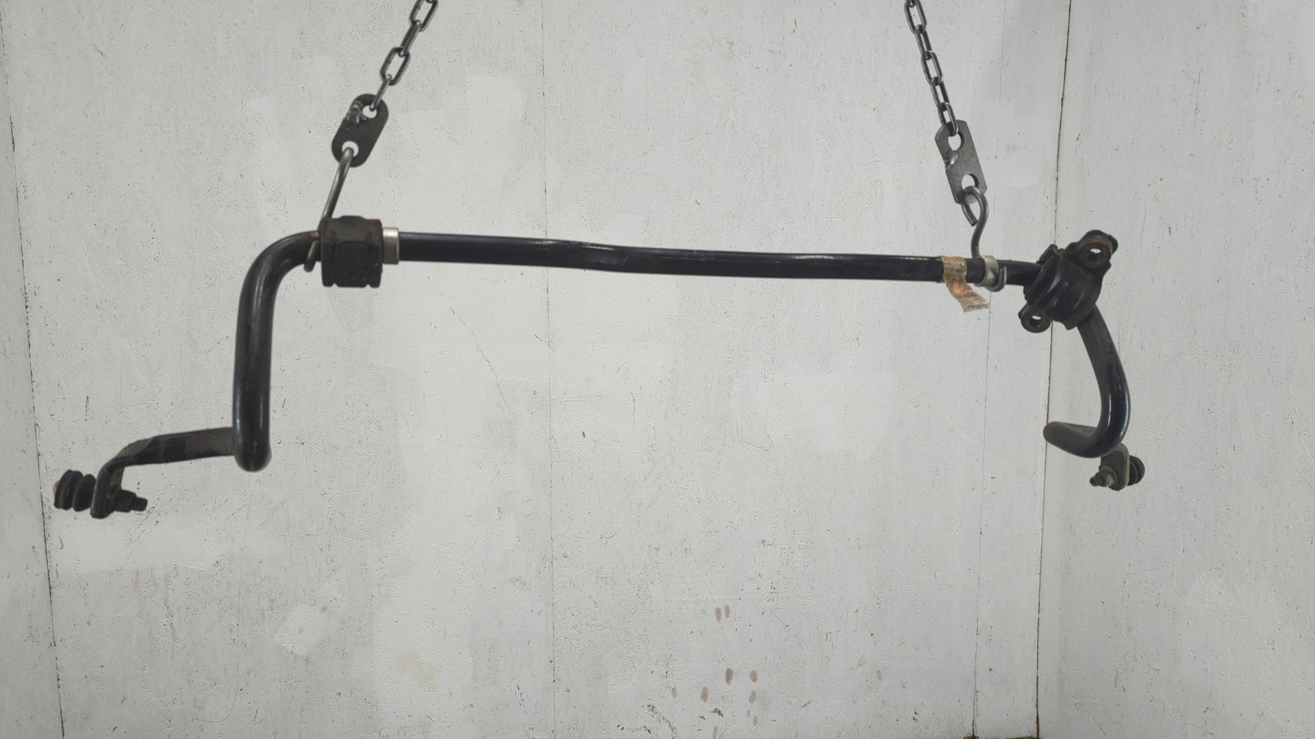 Стабилизатор передний