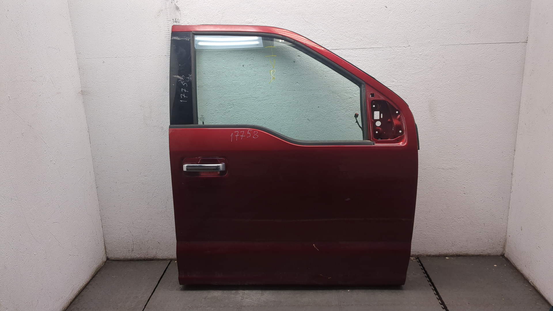 Дверь передняя правая