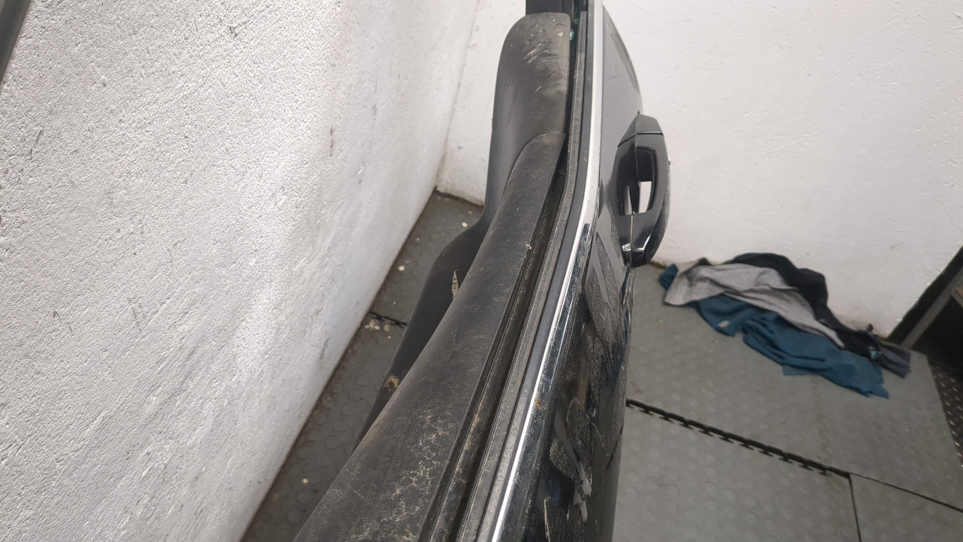 Дверь передняя левая