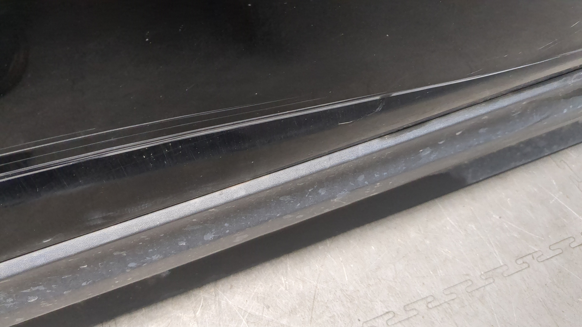 Дверь передняя левая