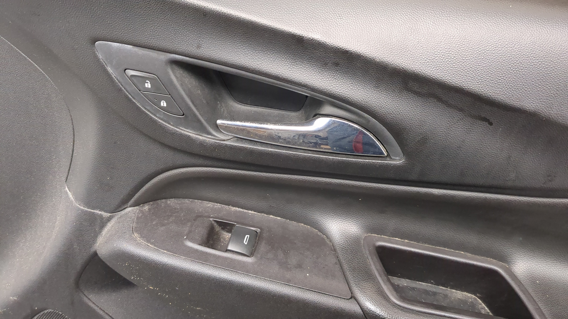 Дверь передняя правая