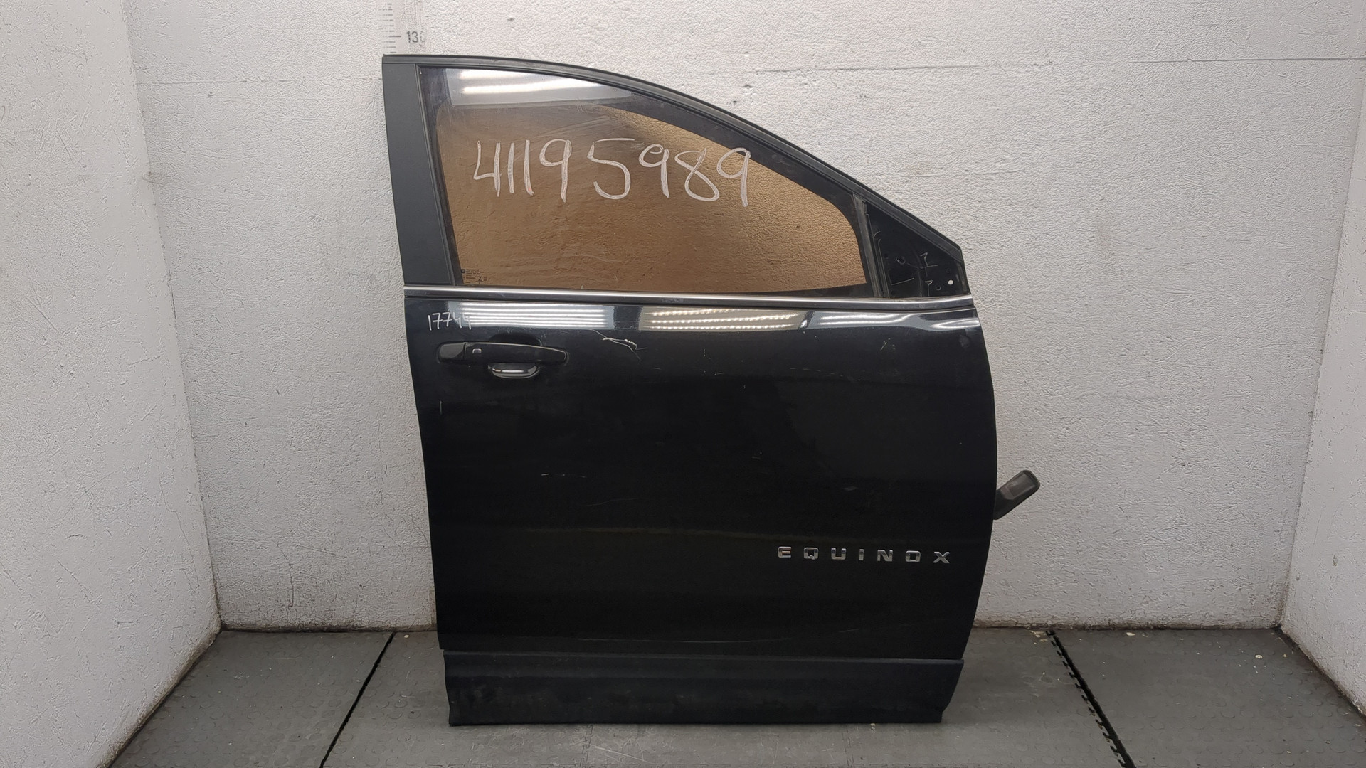 Дверь передняя правая