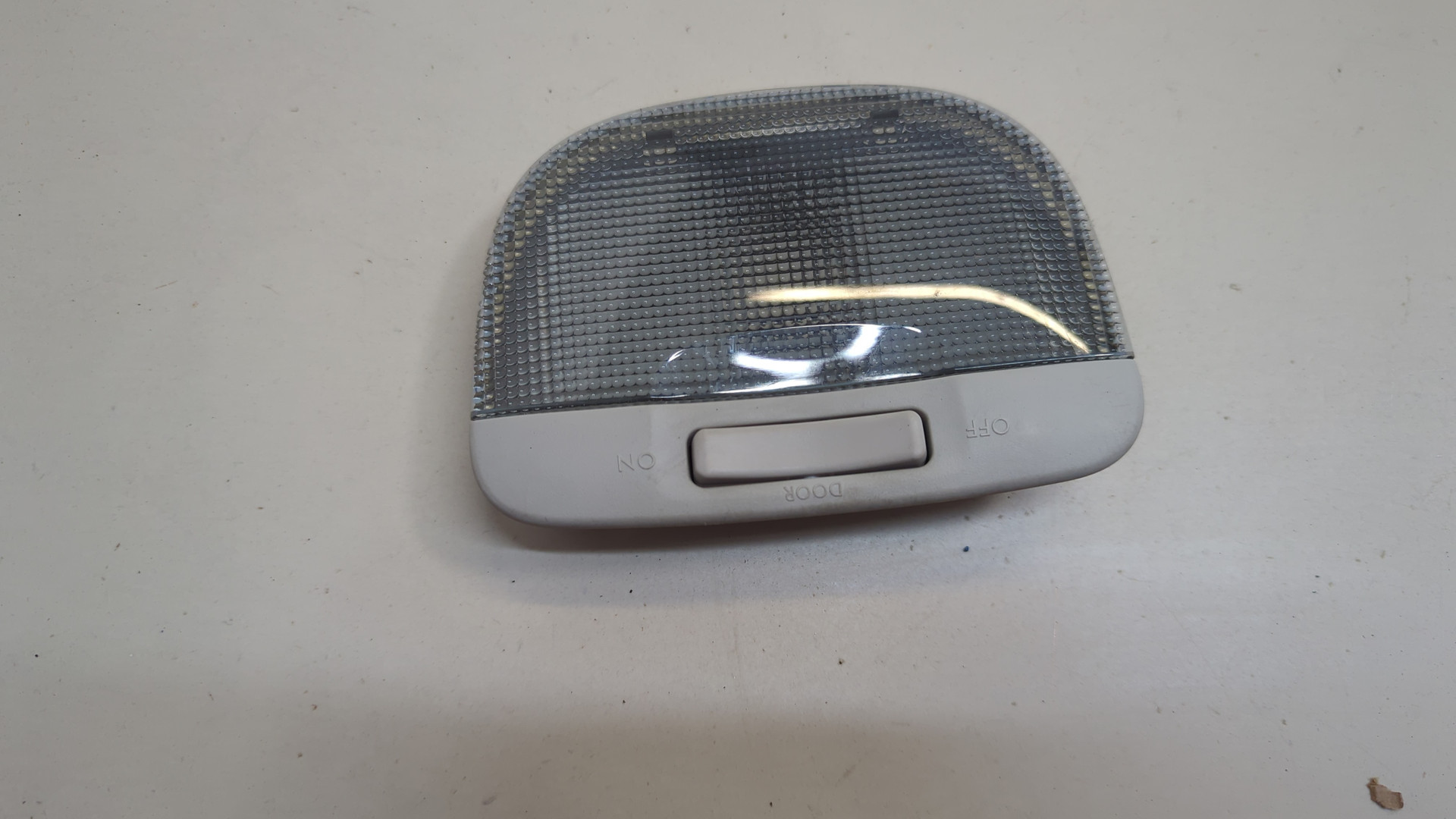 Плафон салонный